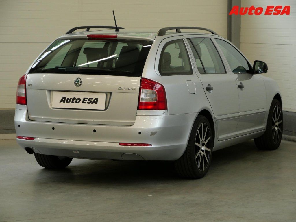 Škoda Octavia, 1.6TDi - fotka 4