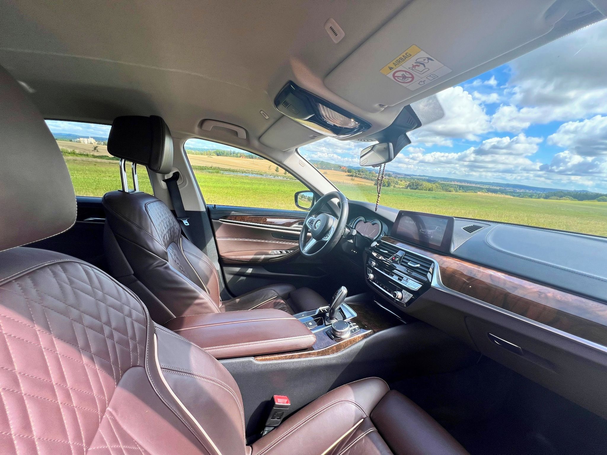 BMW Řada 5, 540i 340 PS | ODPOČET DPH - fotka 4