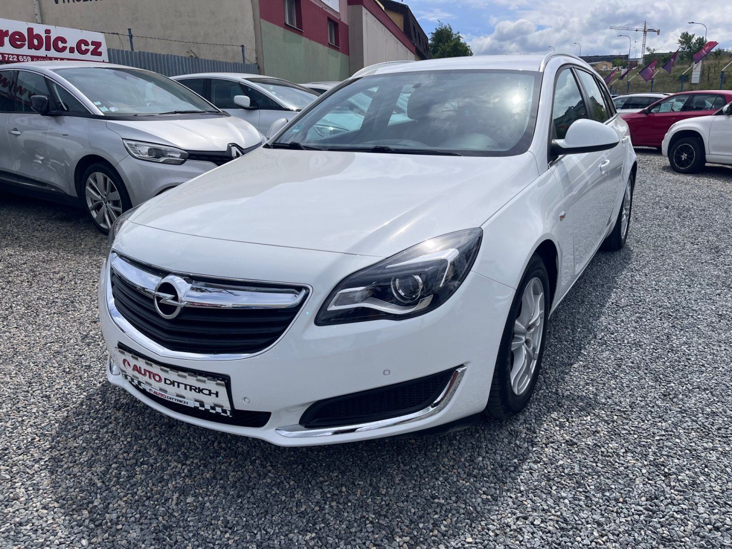 Opel Insignia, 2.0 CDTi SPORTS TOURER - fotka 2
