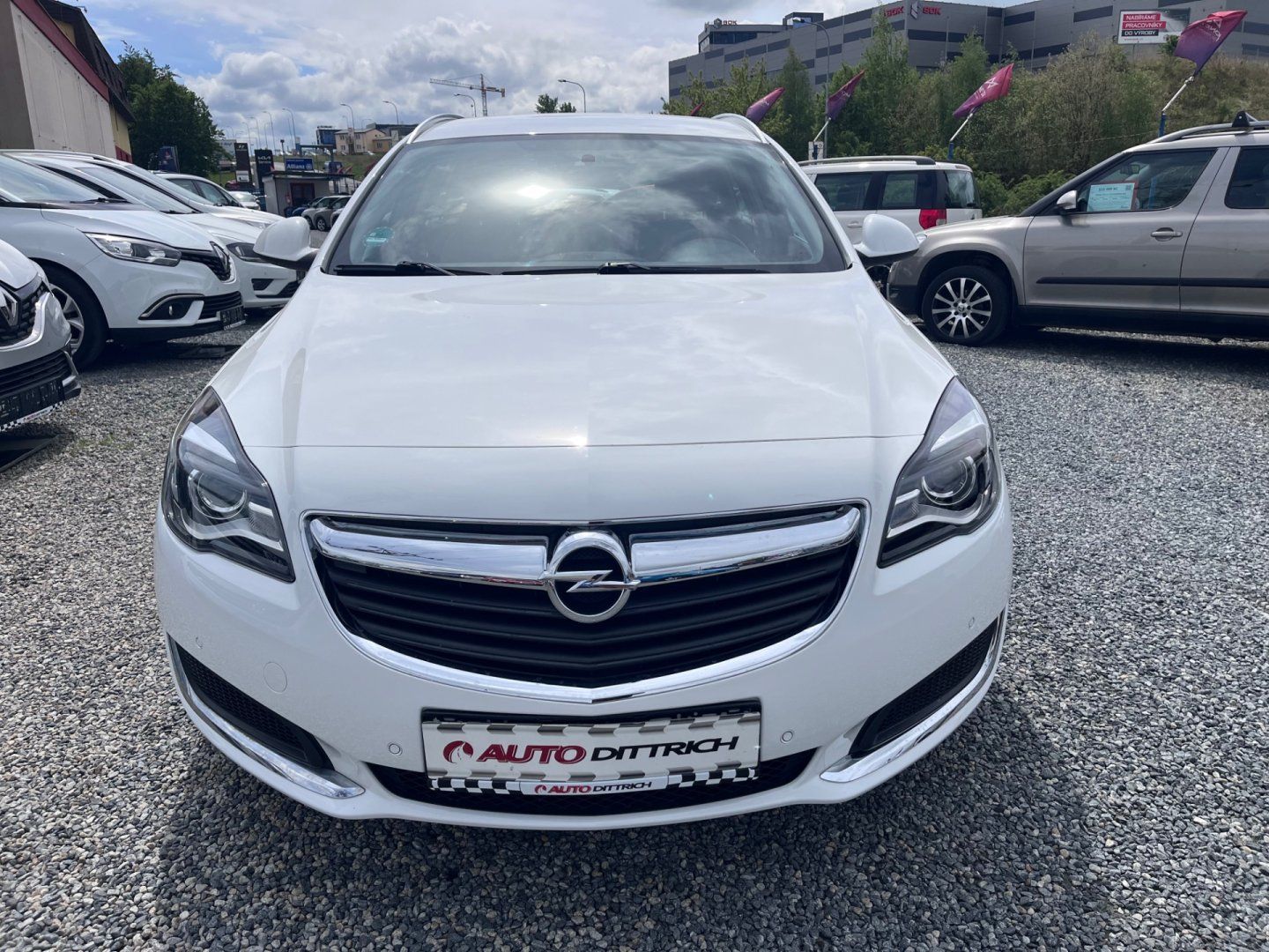 Opel Insignia, 2.0 CDTi SPORTS TOURER - fotka 3
