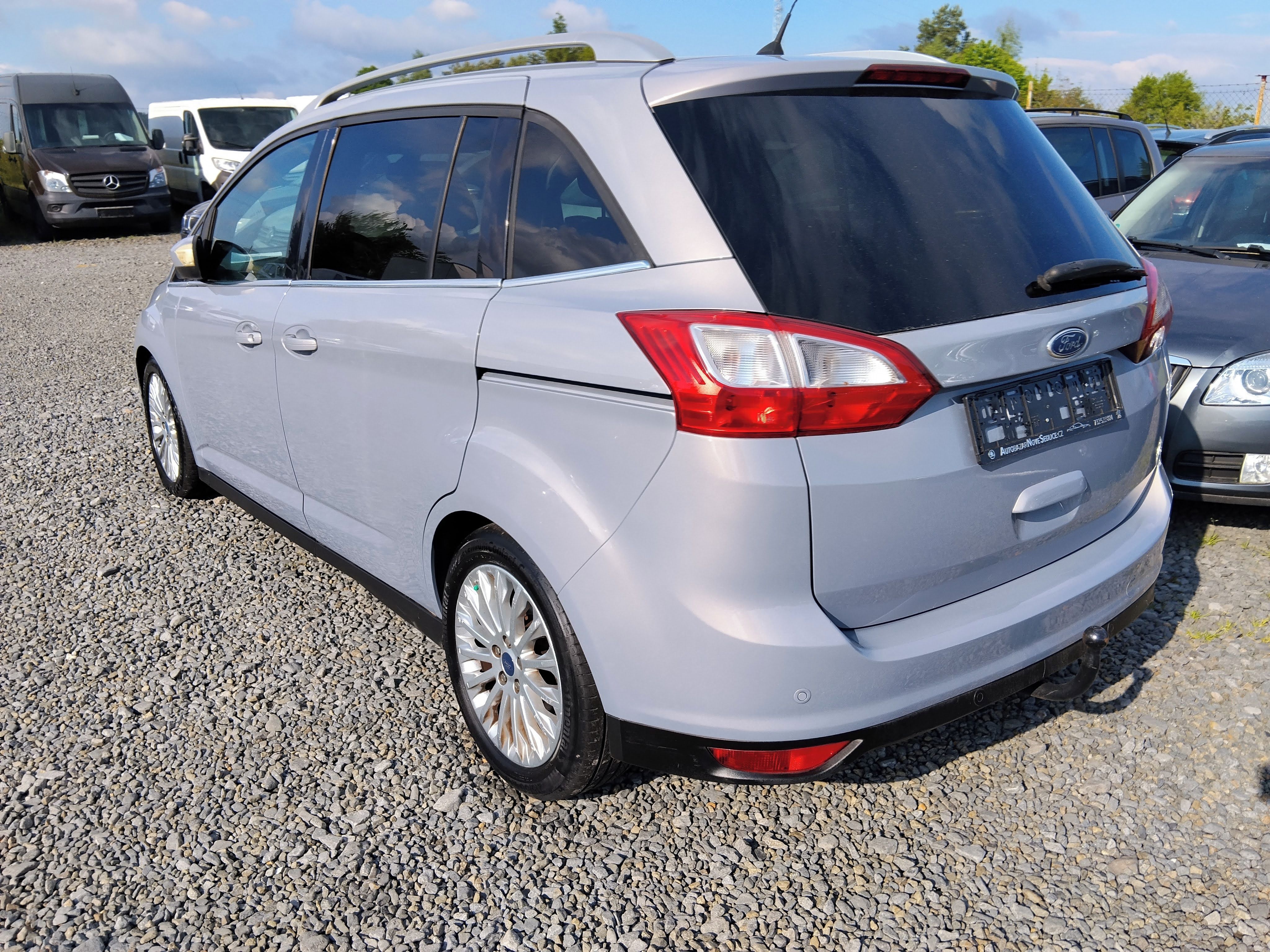 Ford Grand C-MAX, 1.6 TDCi 7 Míst, Klima, Navi - fotka 5