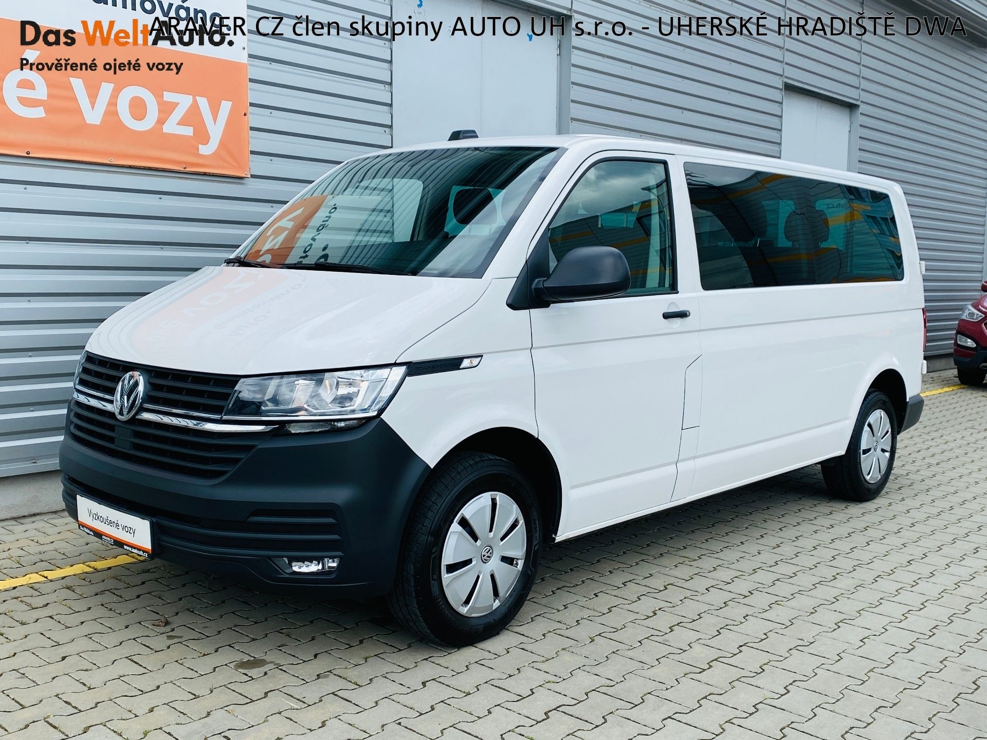 Volkswagen Transporter, 2.0 TDI 110kW 9 Míst Long