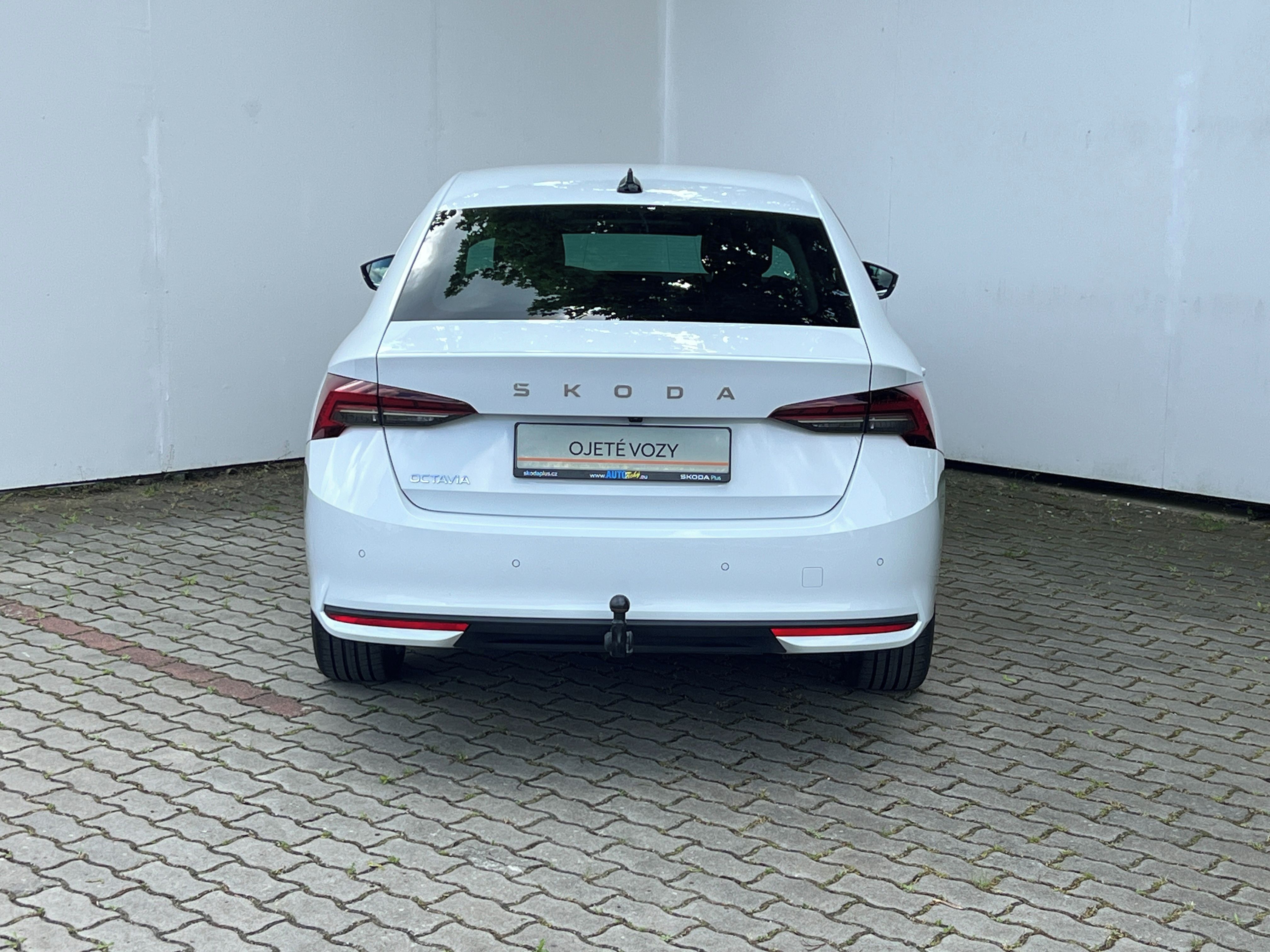 Škoda Octavia, 1,5 TSI 110kW Top Selection - fotka 6