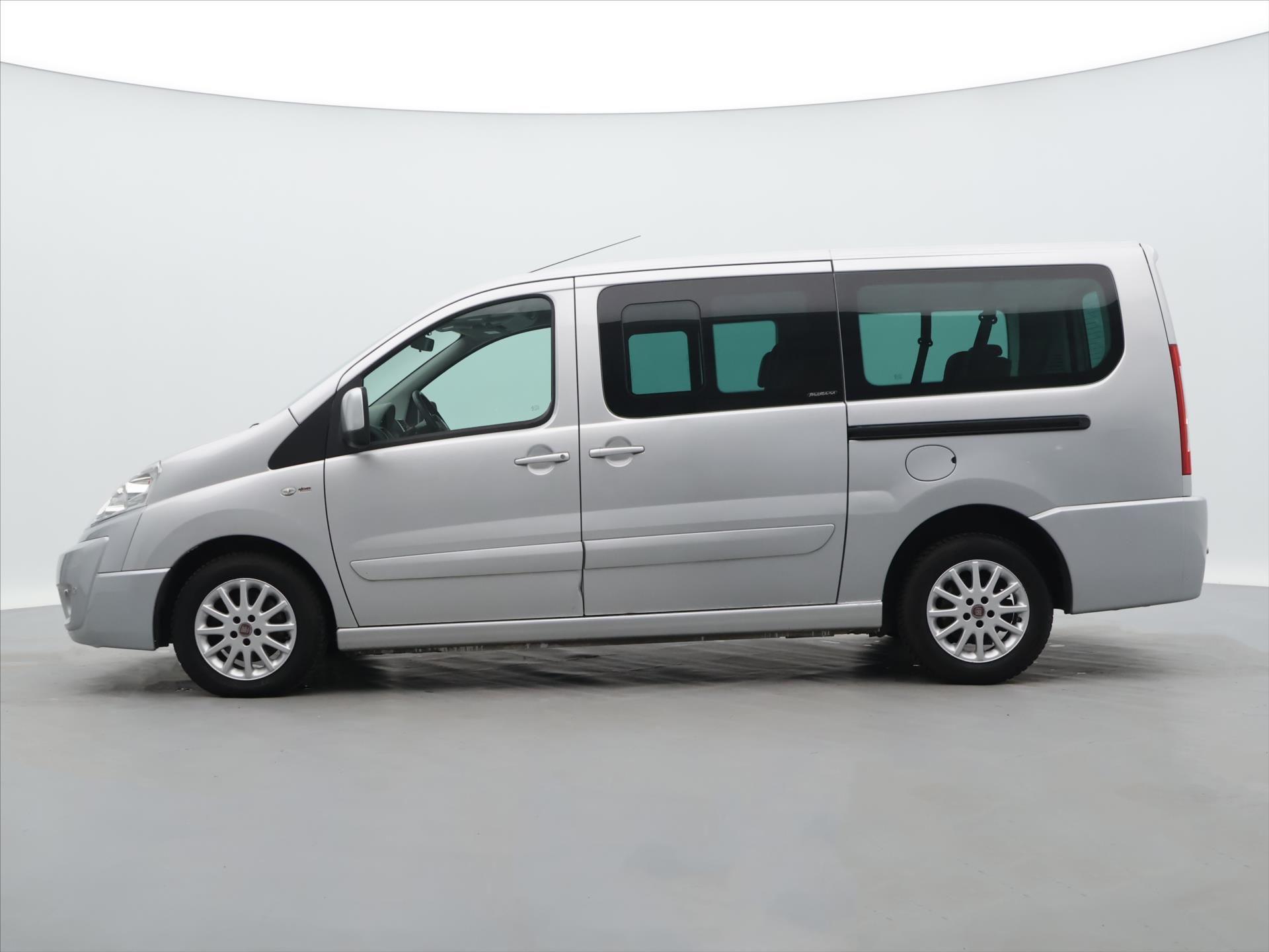 Fiat Scudo, 2,0 JTD 120 kW 5-Míst Long - fotka 4
