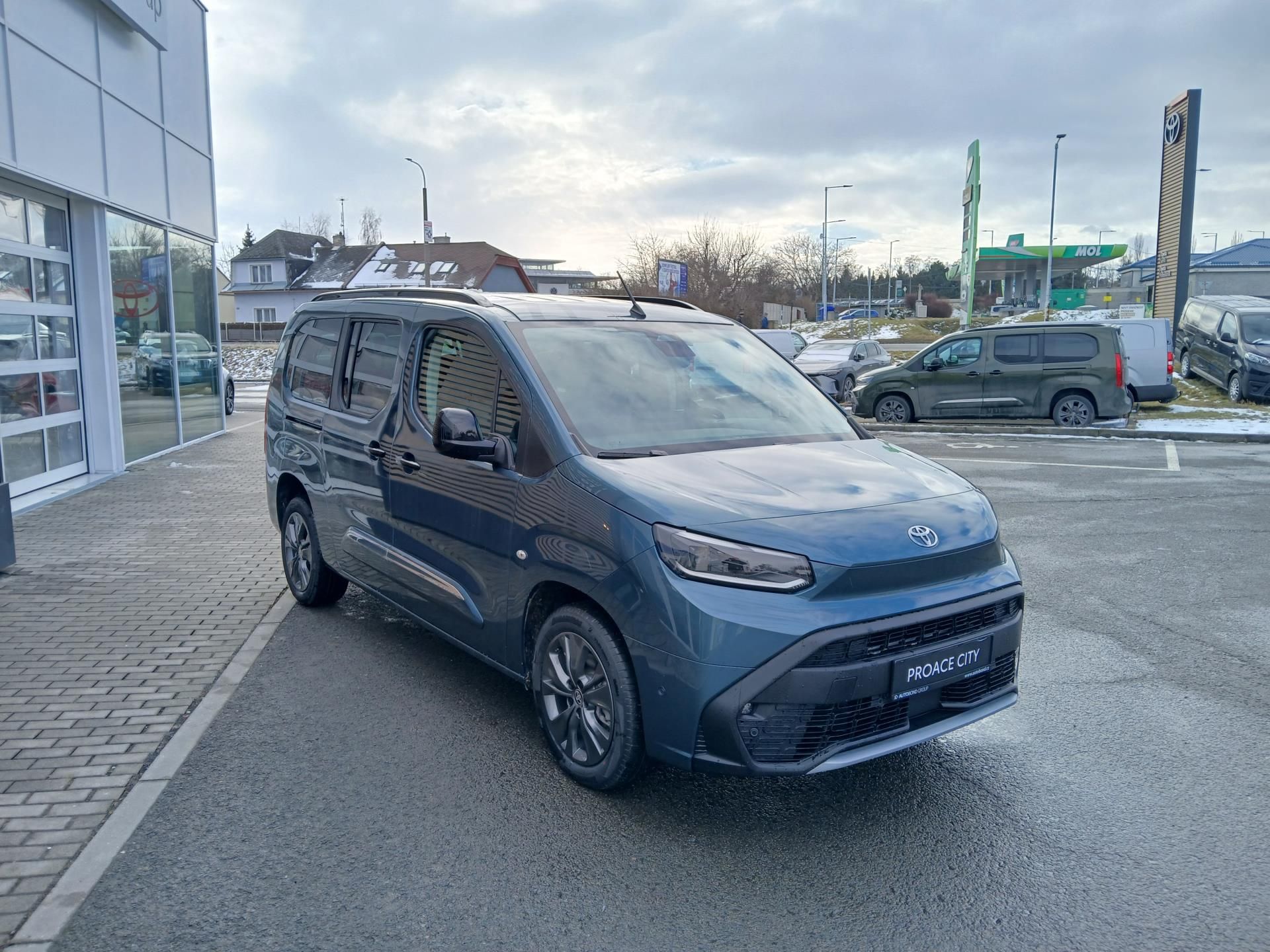 Toyota Proace City Verso, 1,5 130k 6MT VIP 7s - fotka 3