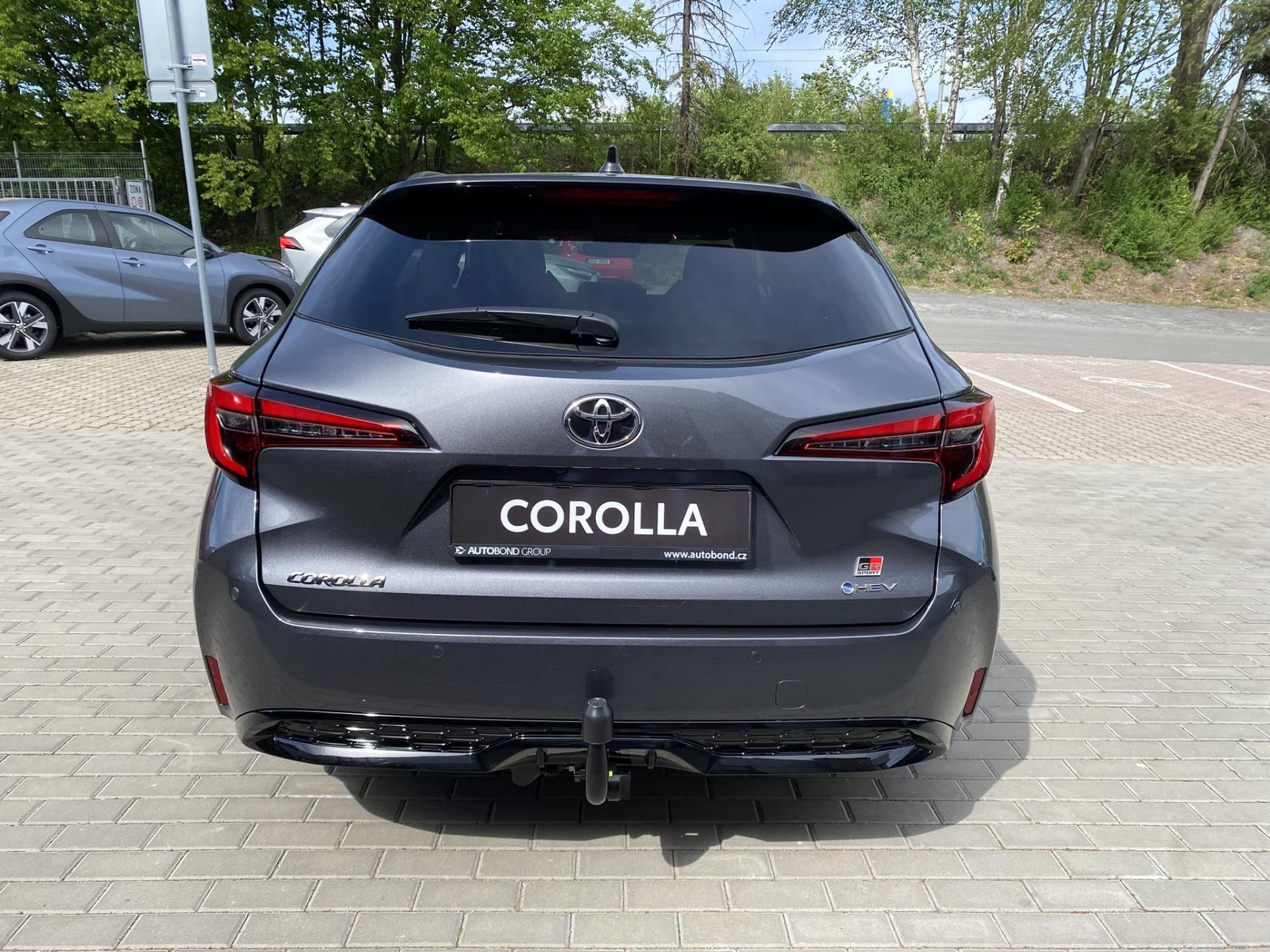 Toyota Corolla, 2.0 HEV GR SPORT + tažné - fotka 5