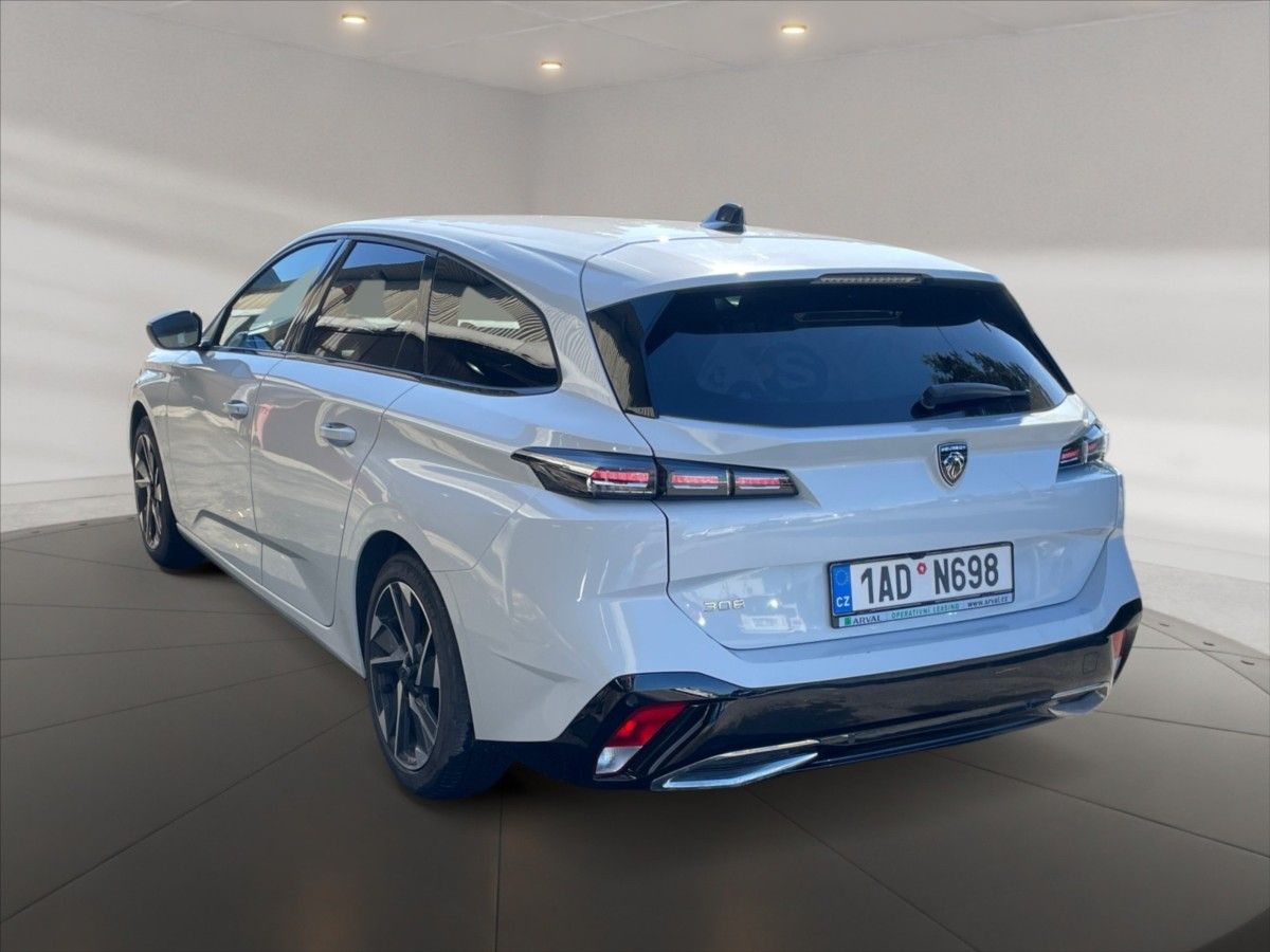 Peugeot 308, 1,5 BHDi 130 Allure AT - fotka 4