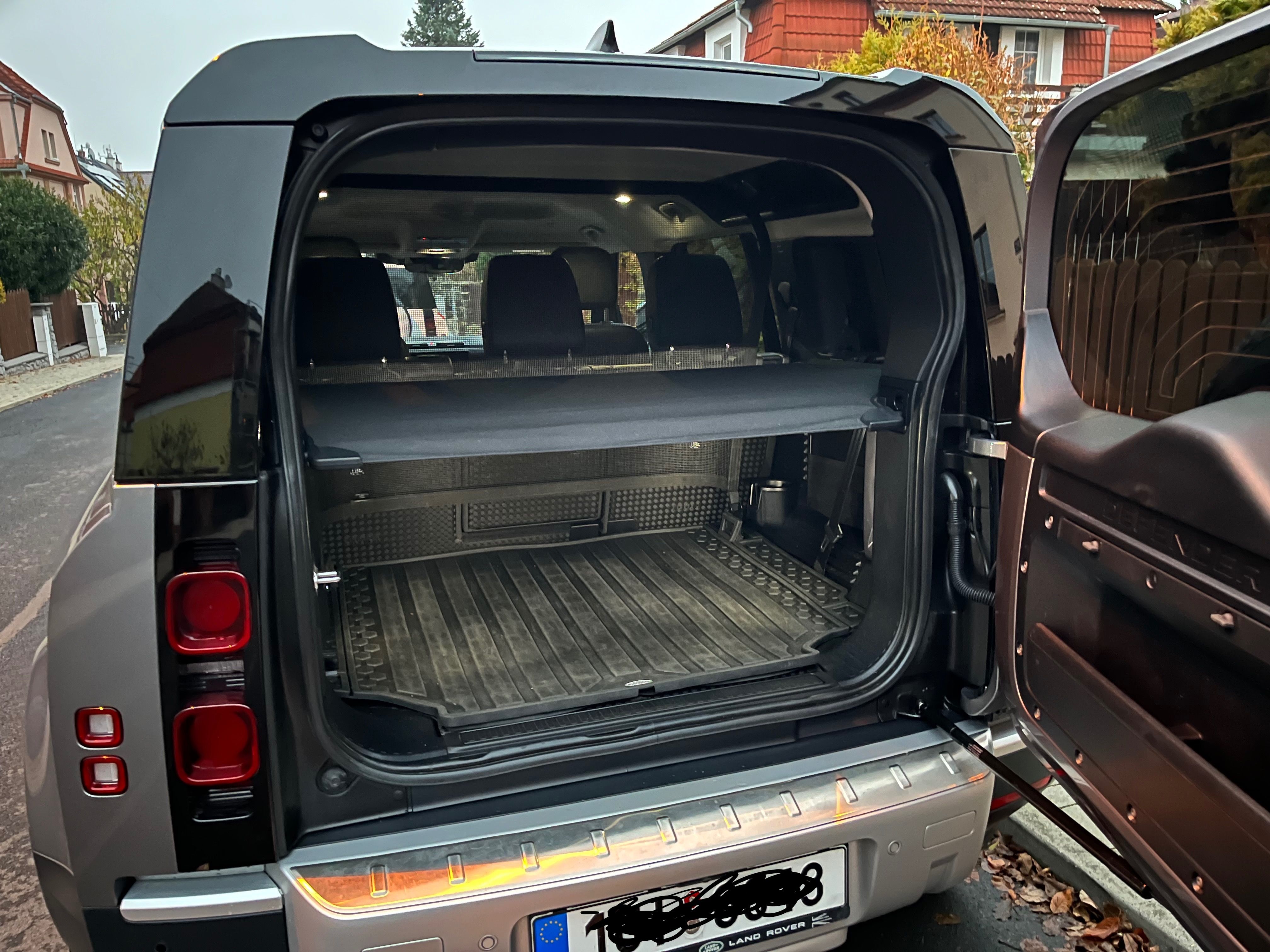 Land Rover Defender, 110SE D250 - fotka 3