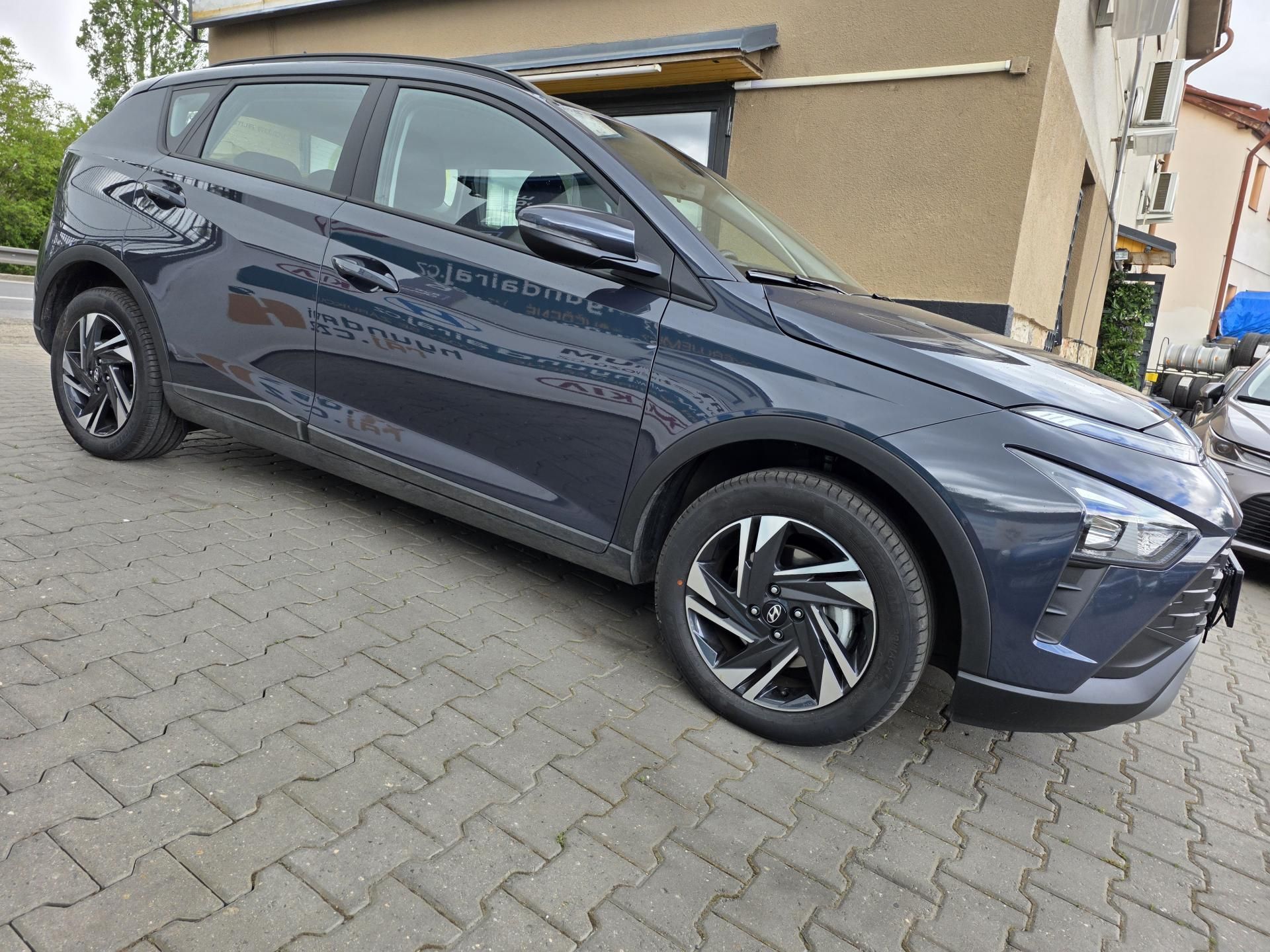 Hyundai Bayon, 1.0-AUTOMAT-1.MAJITEL-ALU - fotka 3