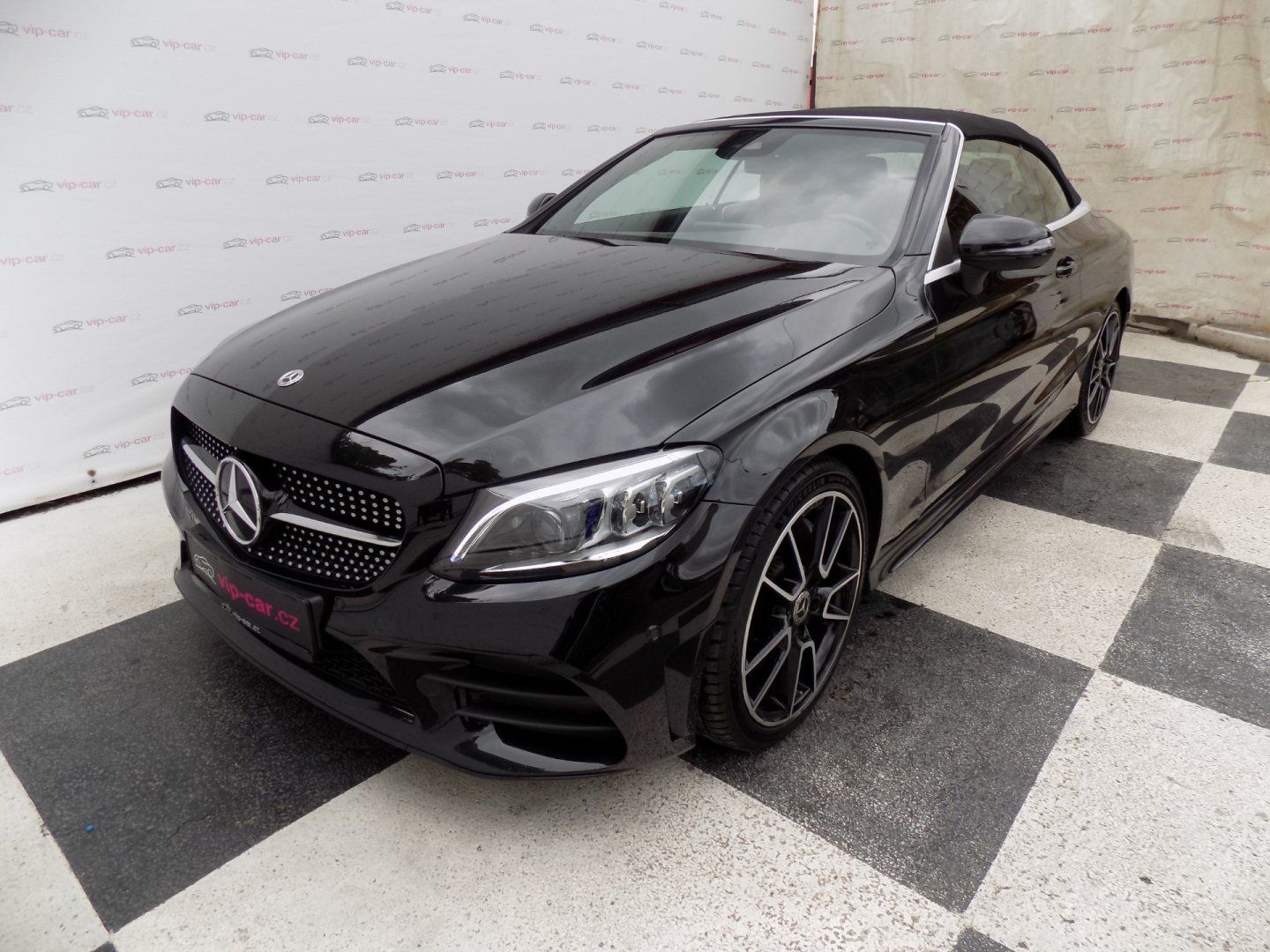 Mercedes-Benz Třídy C, 400/AMG-Line/4-M/Full-Led/ - fotka 4