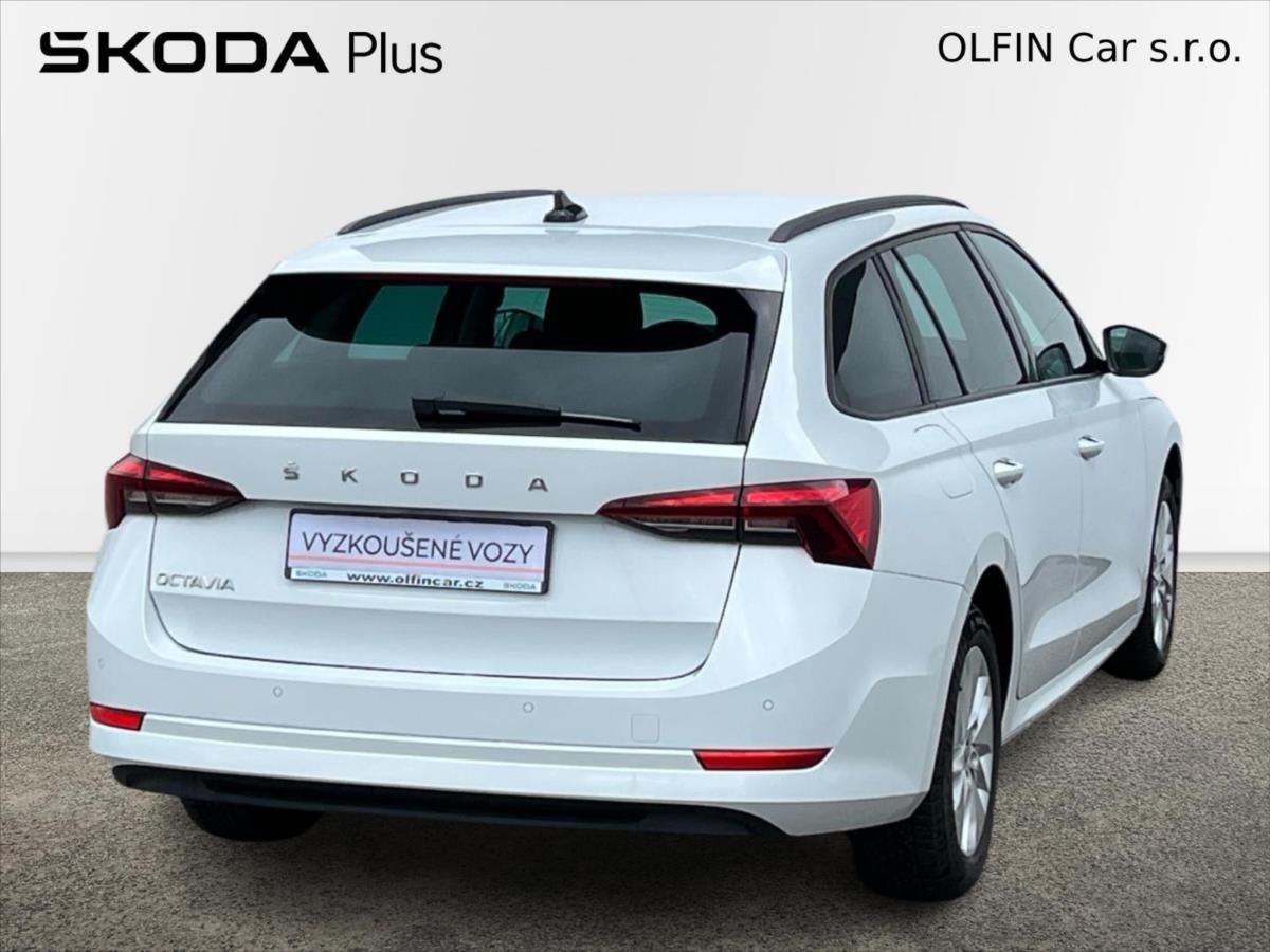 Škoda Octavia, 2,0 TDi 85kW AMBITION  IV. - fotka 2