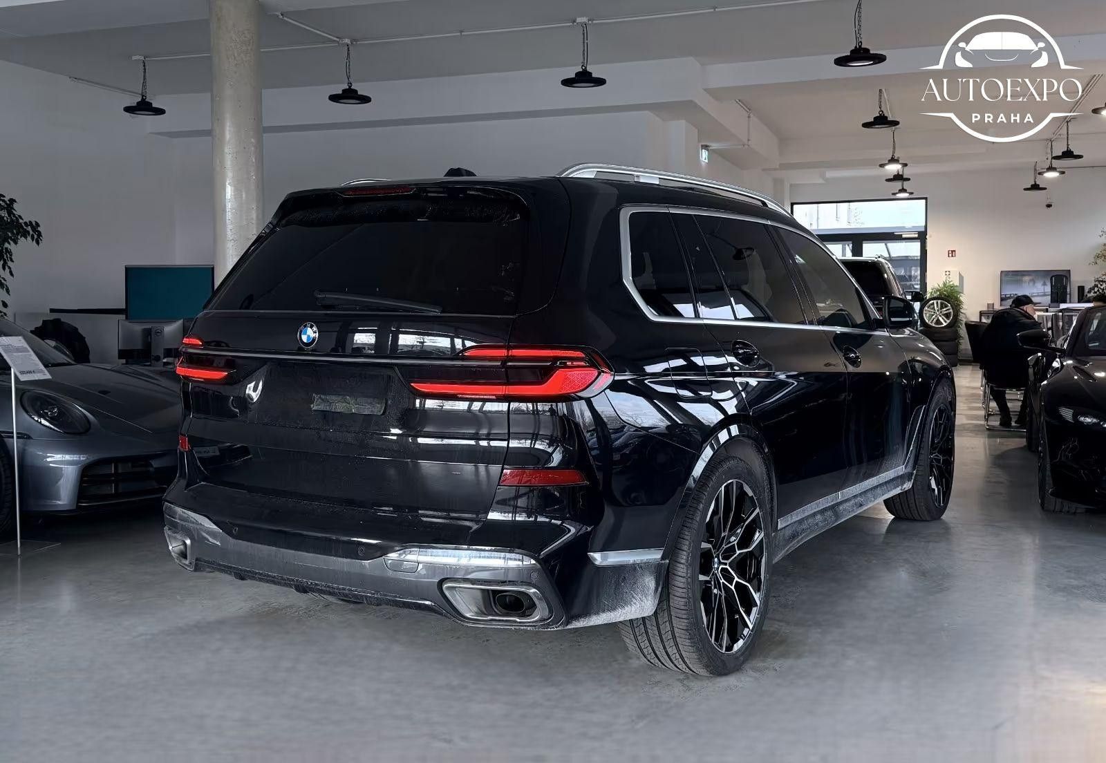 BMW X7, xDrive 40d M Sport - fotka 4