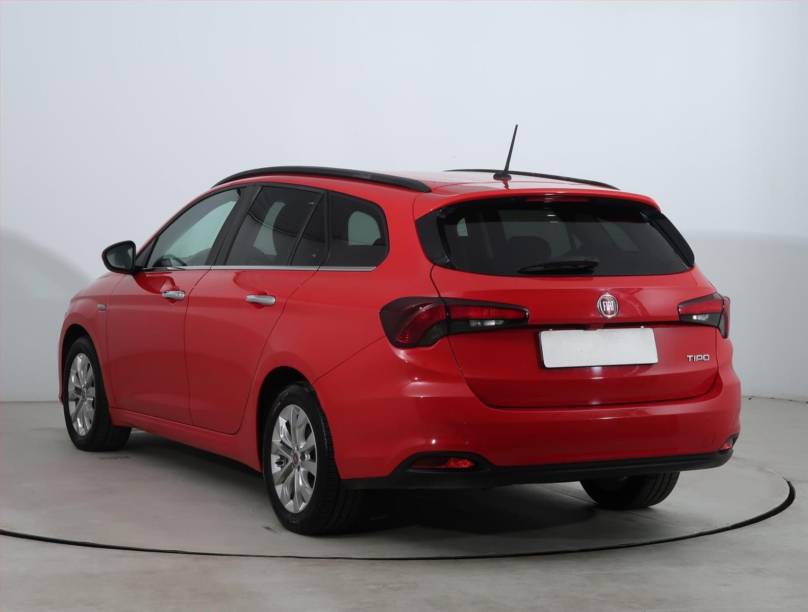 Fiat Tipo, 1.4 16V, Automatická klima - fotka 4
