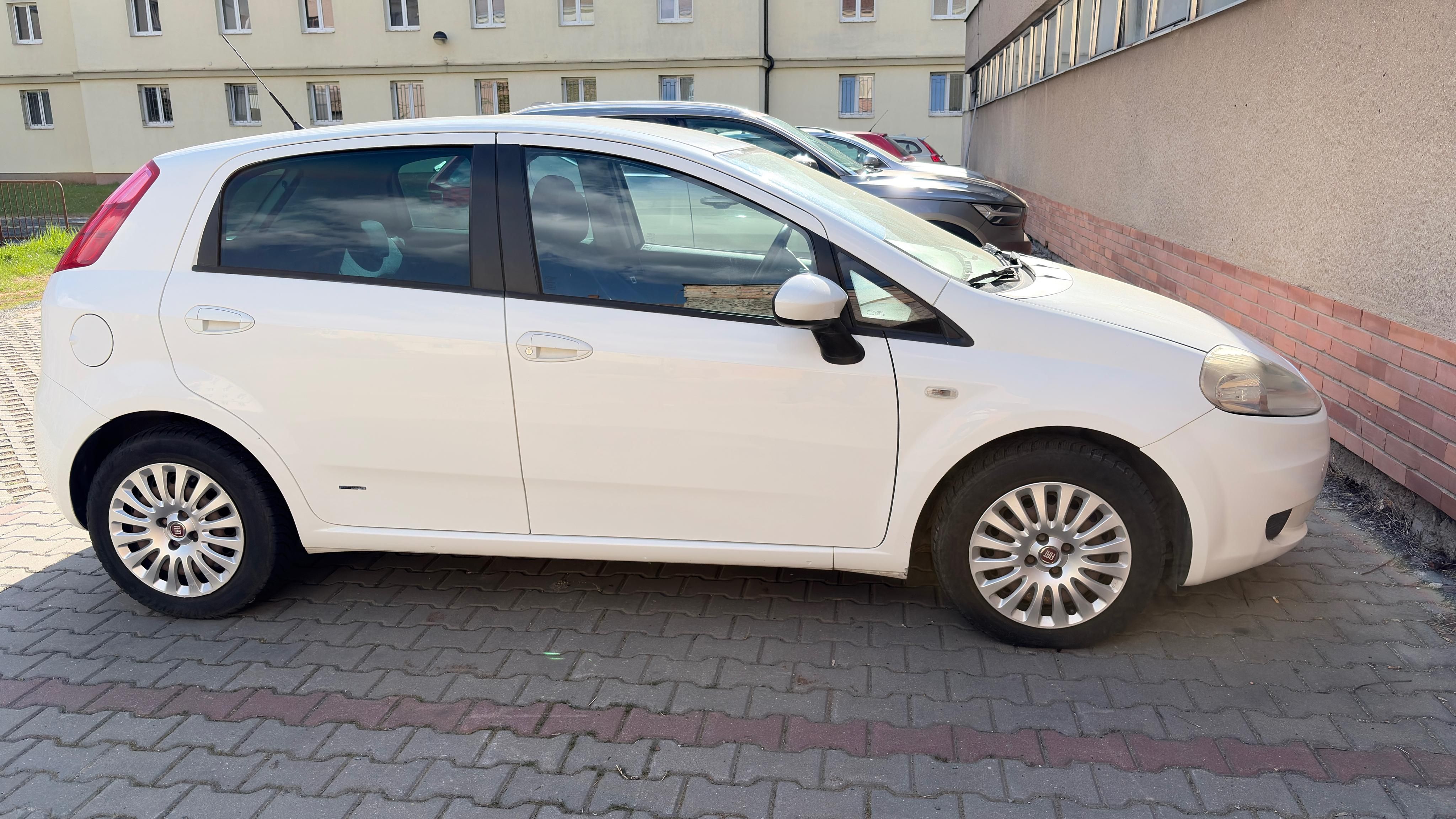 Fiat Grande Punto, Klimatizace, 2.sada litých kol