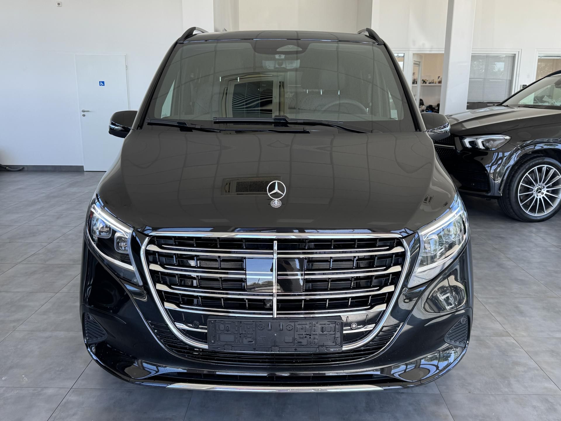 Mercedes-Benz Třídy V, V300d 4M L EXCLUSIVE VZDUCH - fotka 2