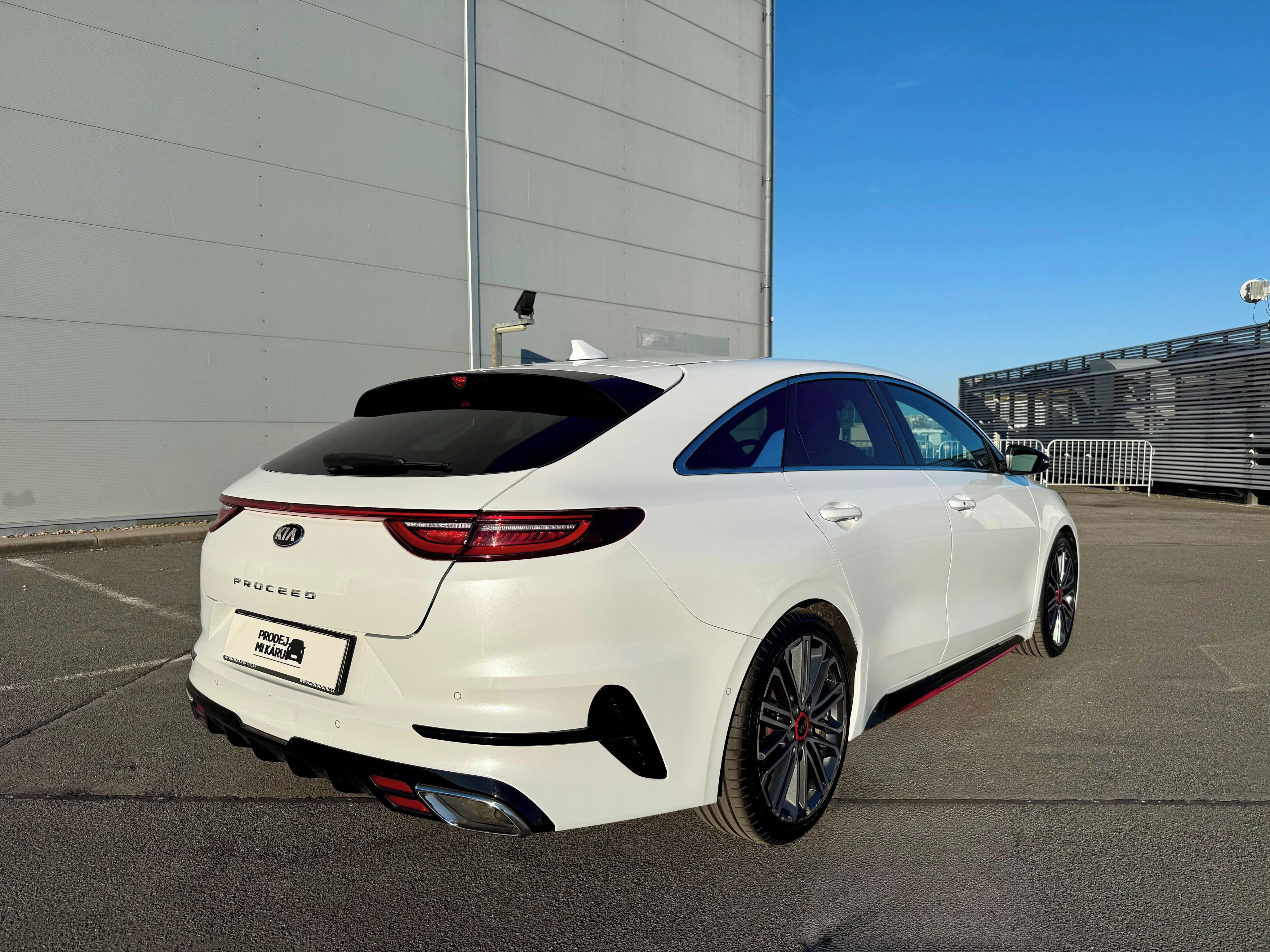 Kia Pro_cee´d, 1,6 T-GDi 7DCT GT - fotka 5