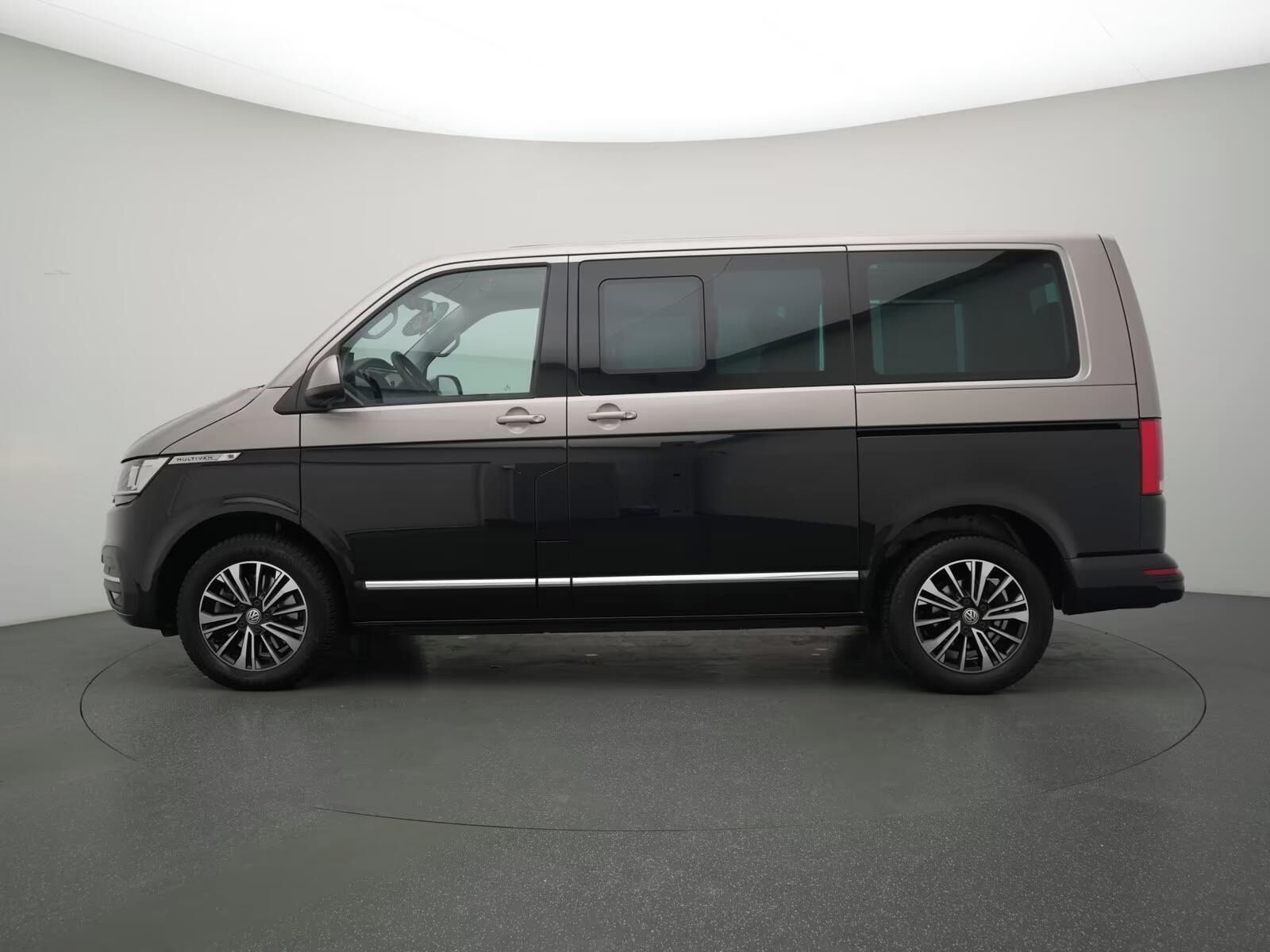 Volkswagen Multivan, T6.1 2.0 TDI 4M Comfortline - fotka 2