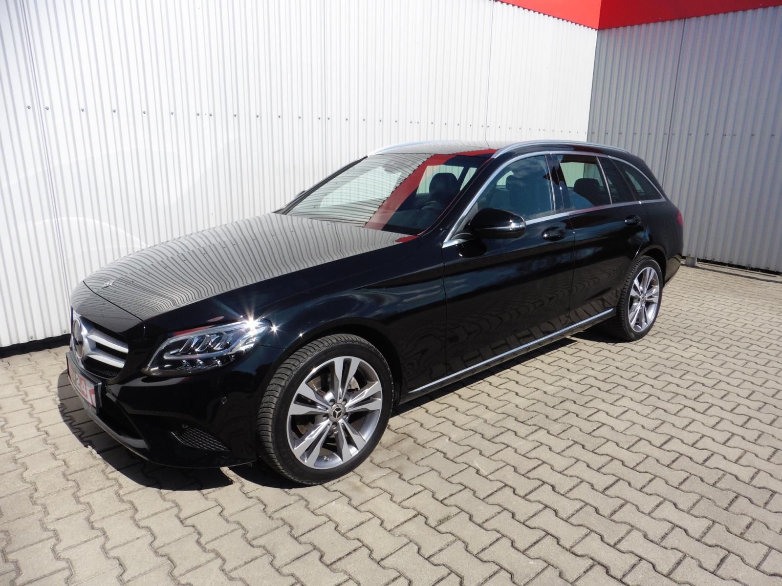 Mercedes-Benz Třídy C, 220d 4Matic Avantgarde, ...