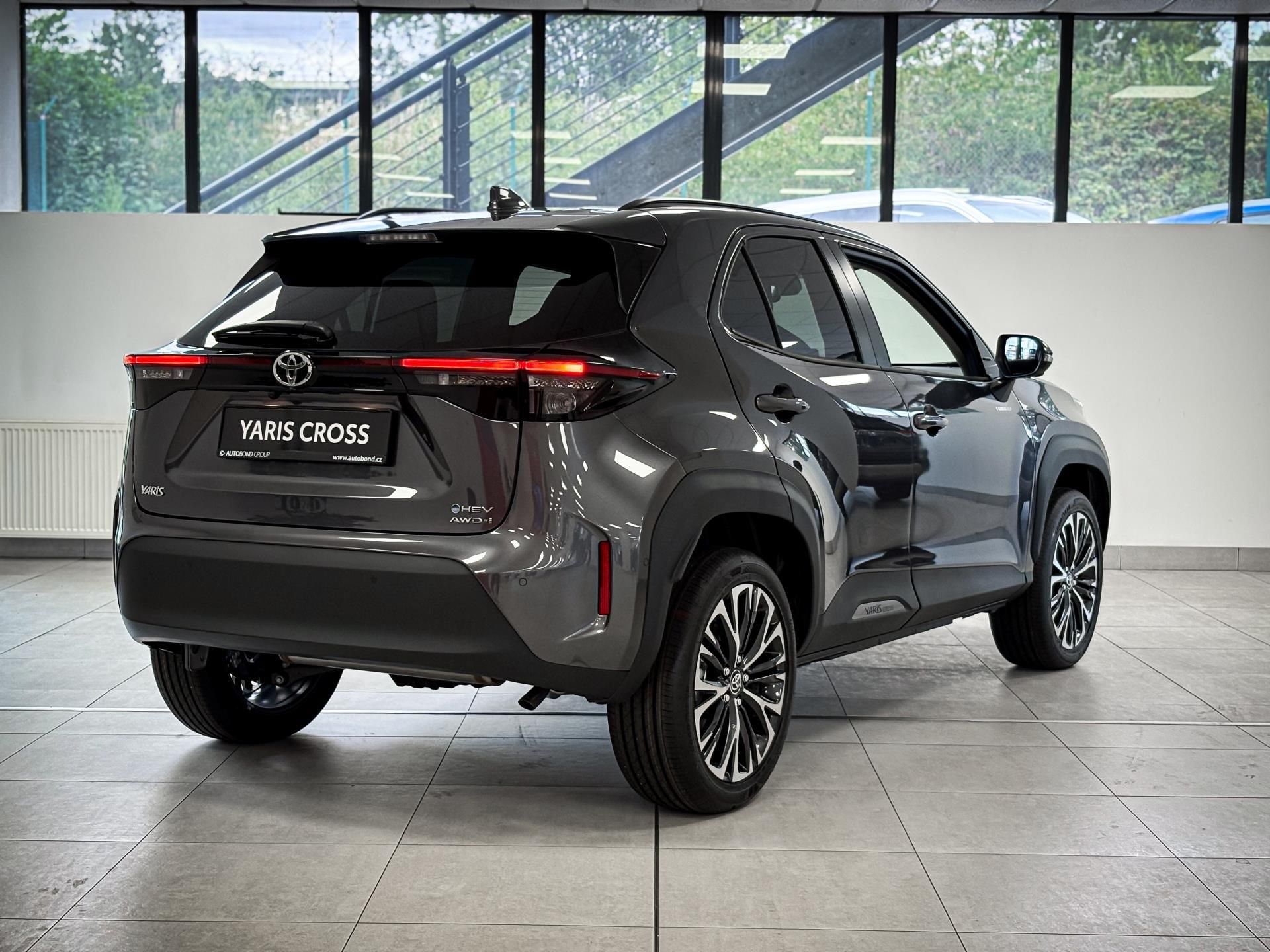 Toyota Yaris Cross, 1.5 HEV, e-CVT, Comfort, 4x2 - fotka 4