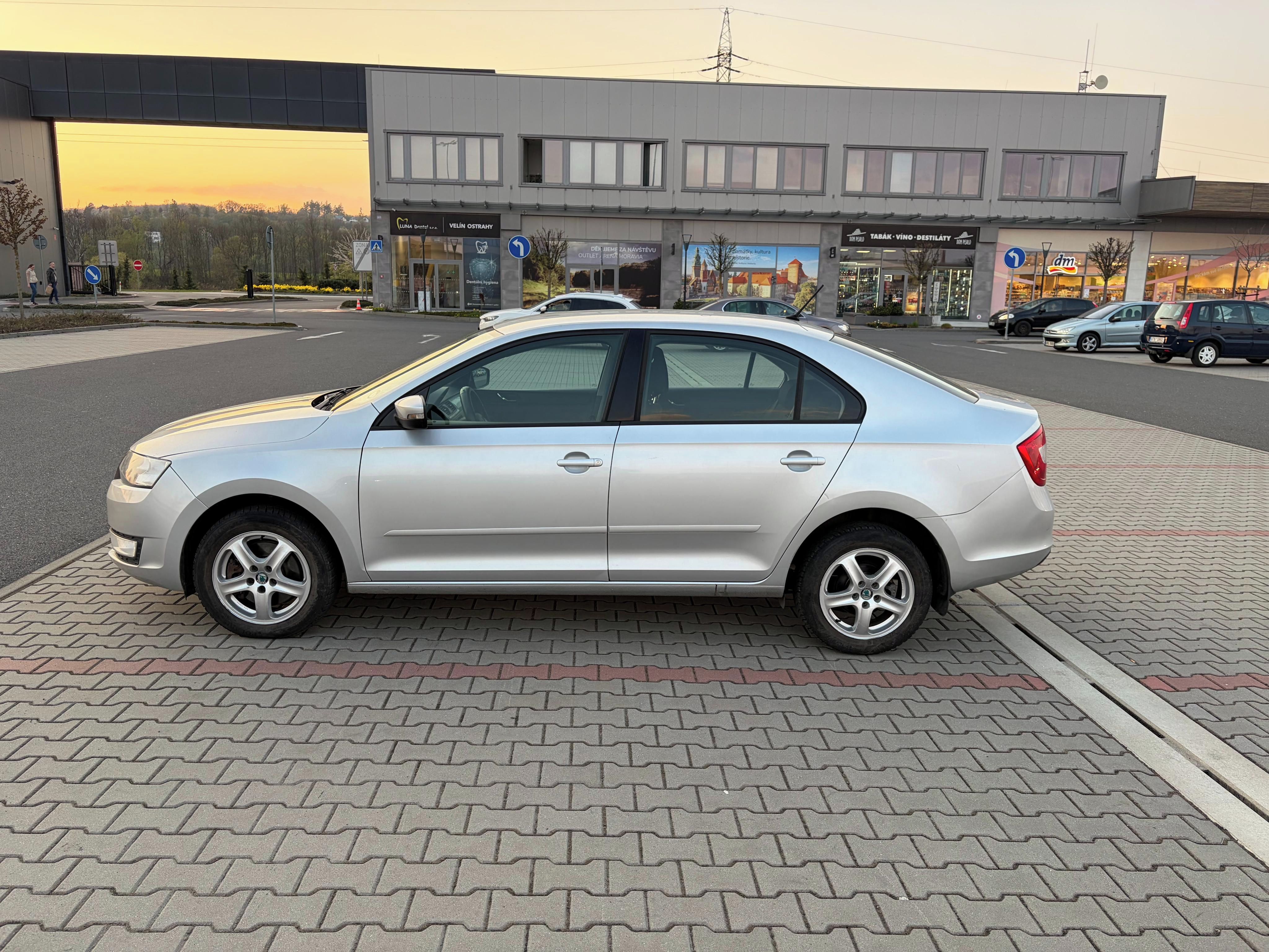 Škoda Rapid, 1.6 TDi 85kw ČR serviska TZ - fotka 6