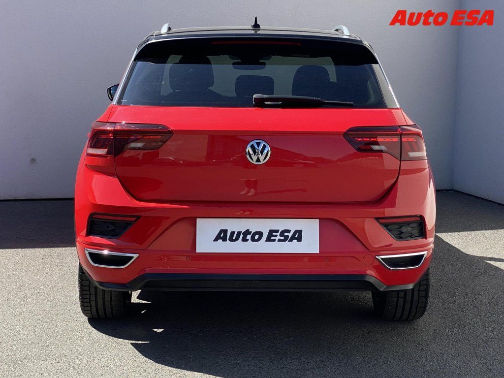Volkswagen T-Roc, 1.5 TSi,R-Line,LED,panor - fotka 5