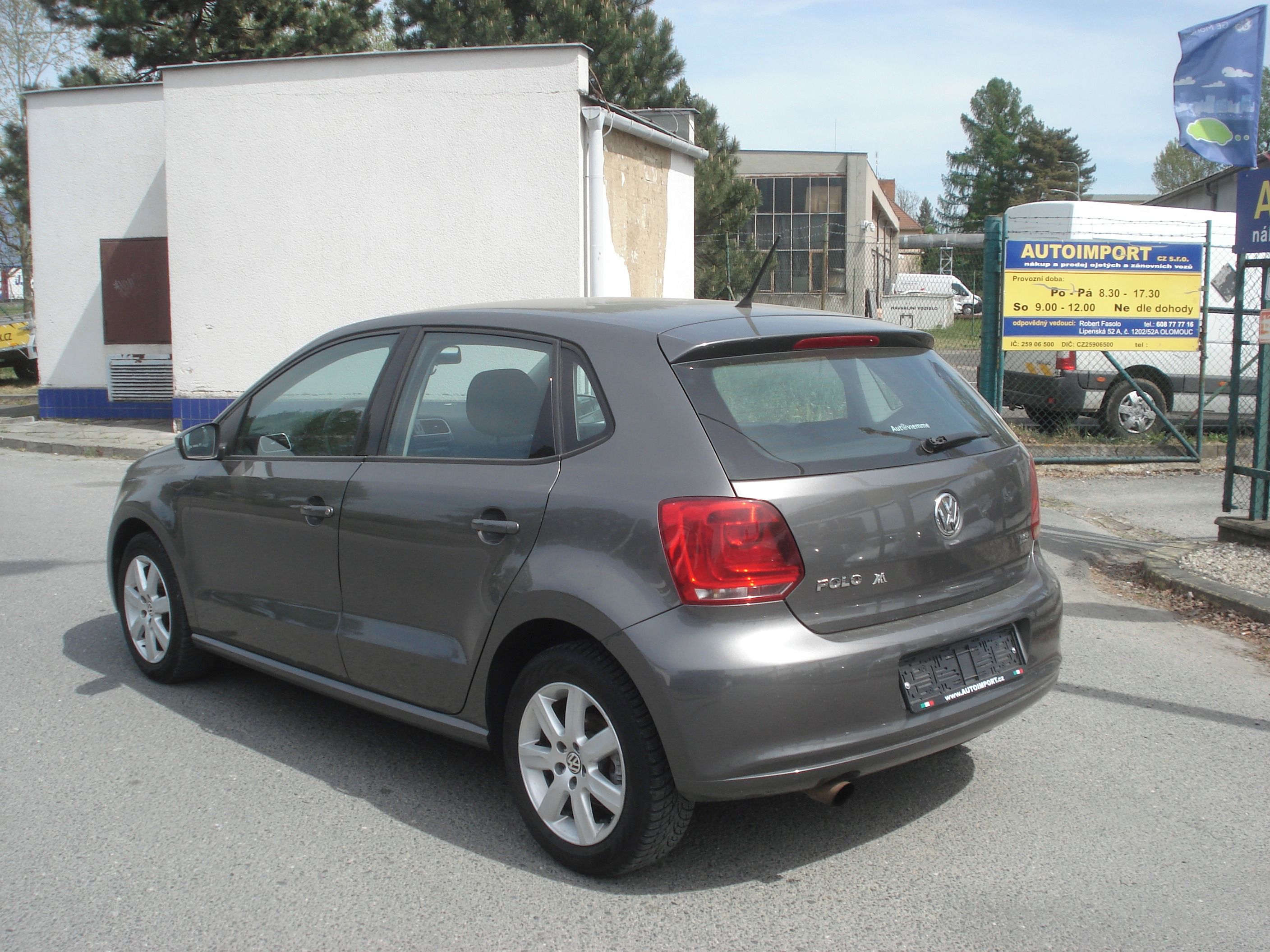 Volkswagen Polo, 1.2 TSi  1. Majitel - fotka 2