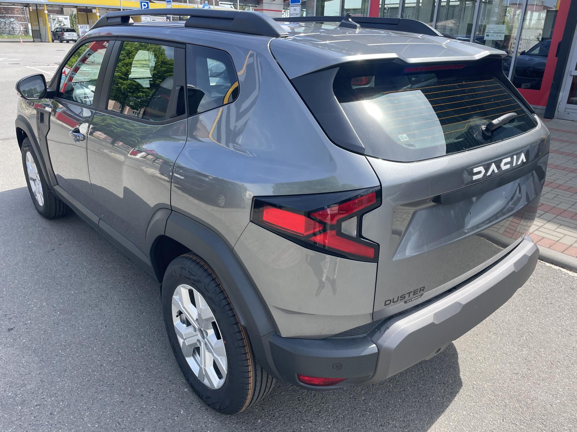 Dacia Duster, Expression hybrid 155 NOVÝ VŮZ - fotka 3
