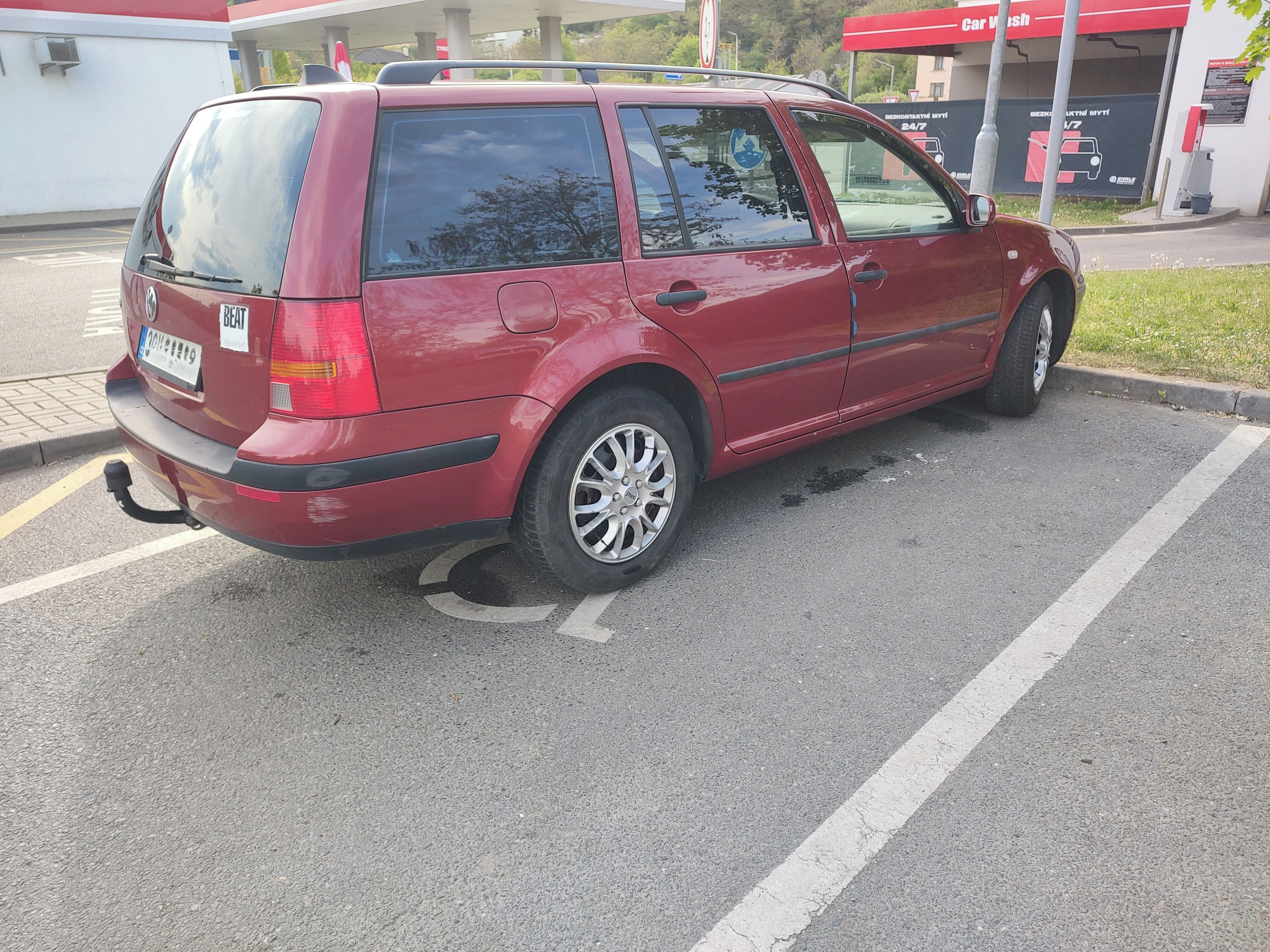 Volkswagen Golf, 1.6 i - fotka 3