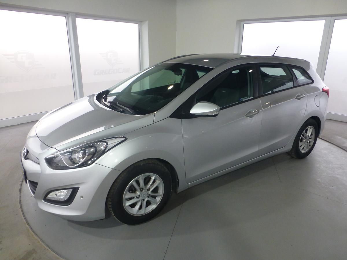 Hyundai i30, 1,6CRDI*ALU**VYHŘ.SED***KAMERA