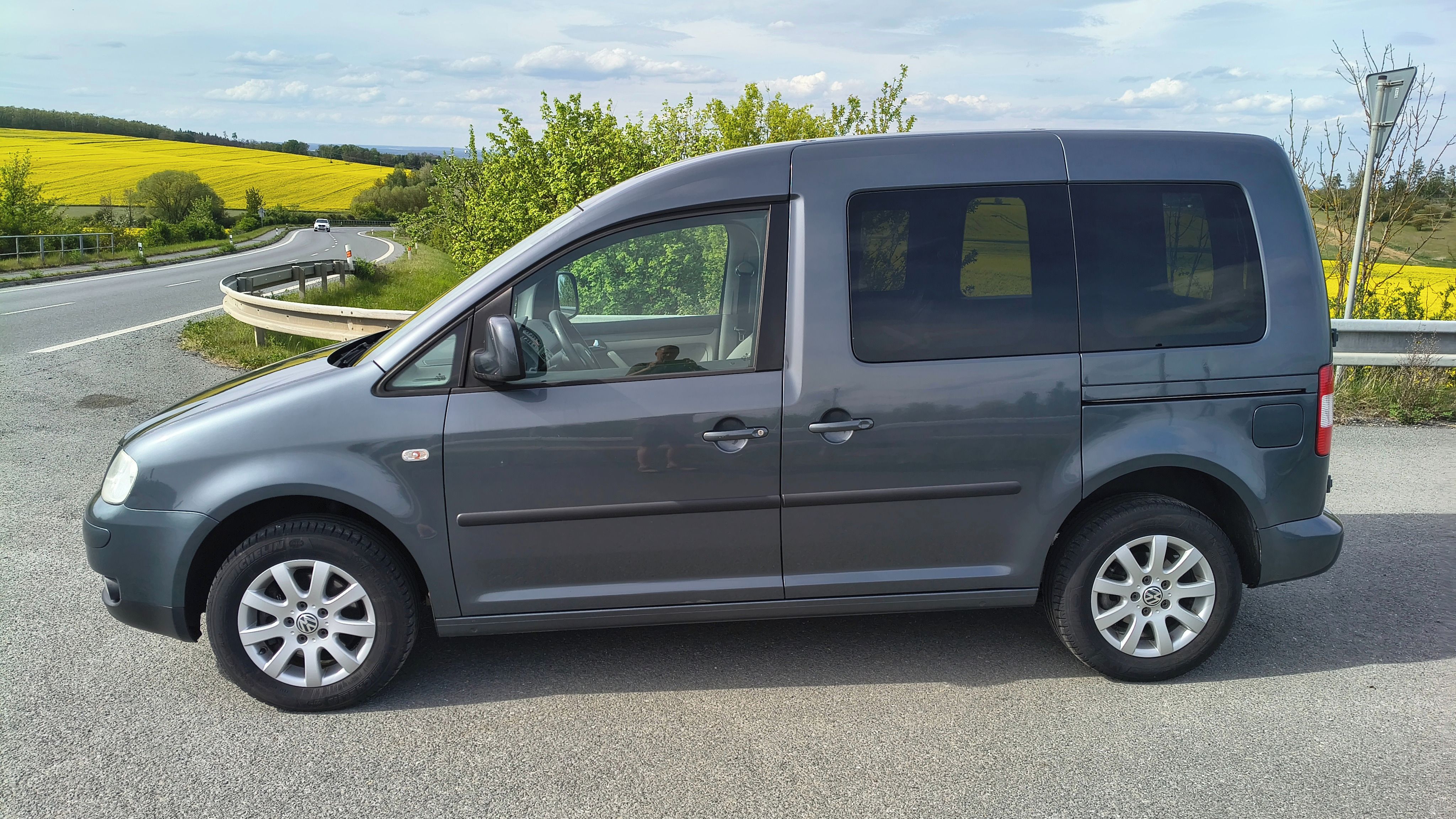 Volkswagen Caddy, 1.6i 75kw digiklima výhřev - fotka 6