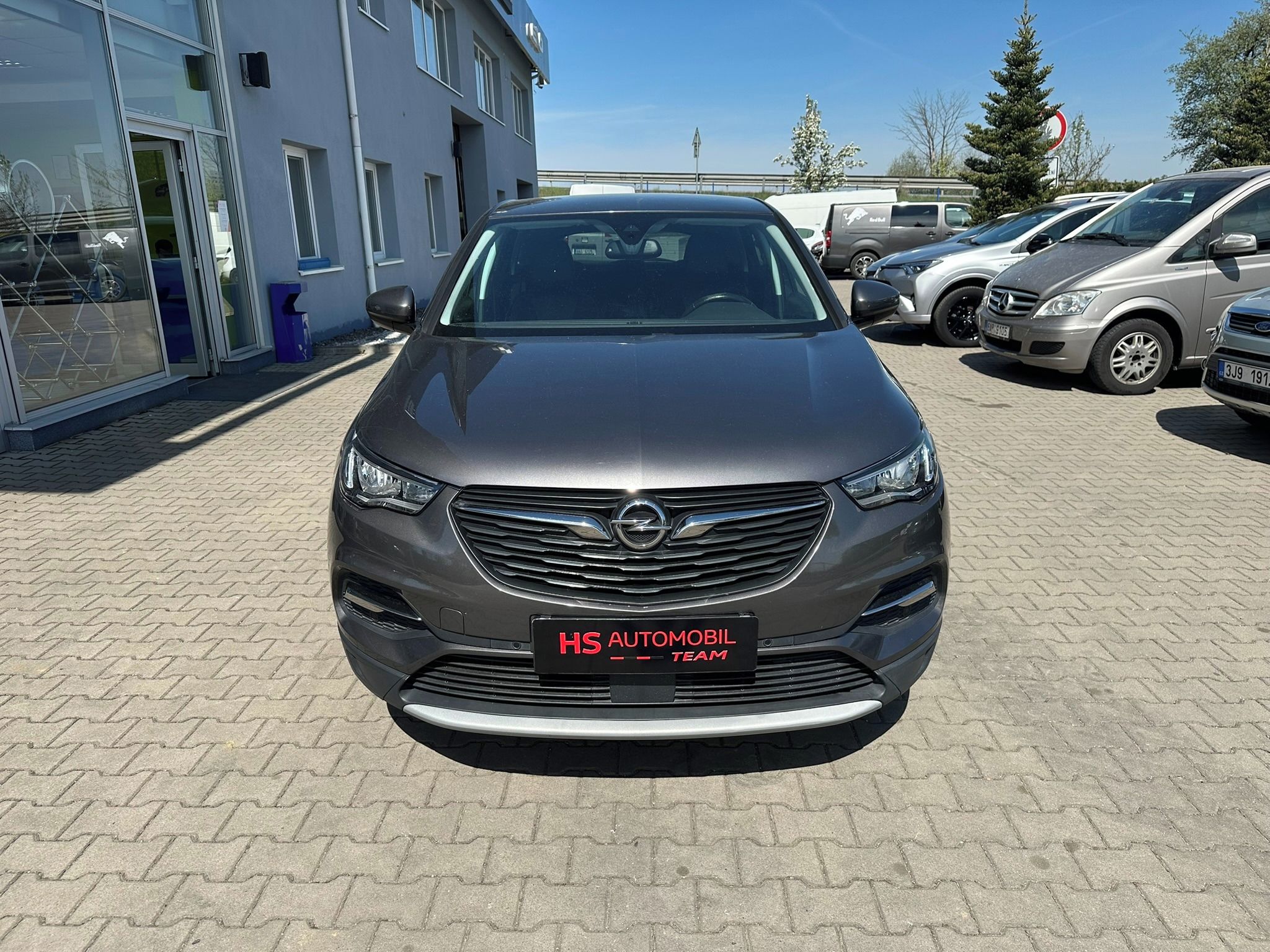 Opel Grandland X, 1,2i Turbo 96kW - fotka 3
