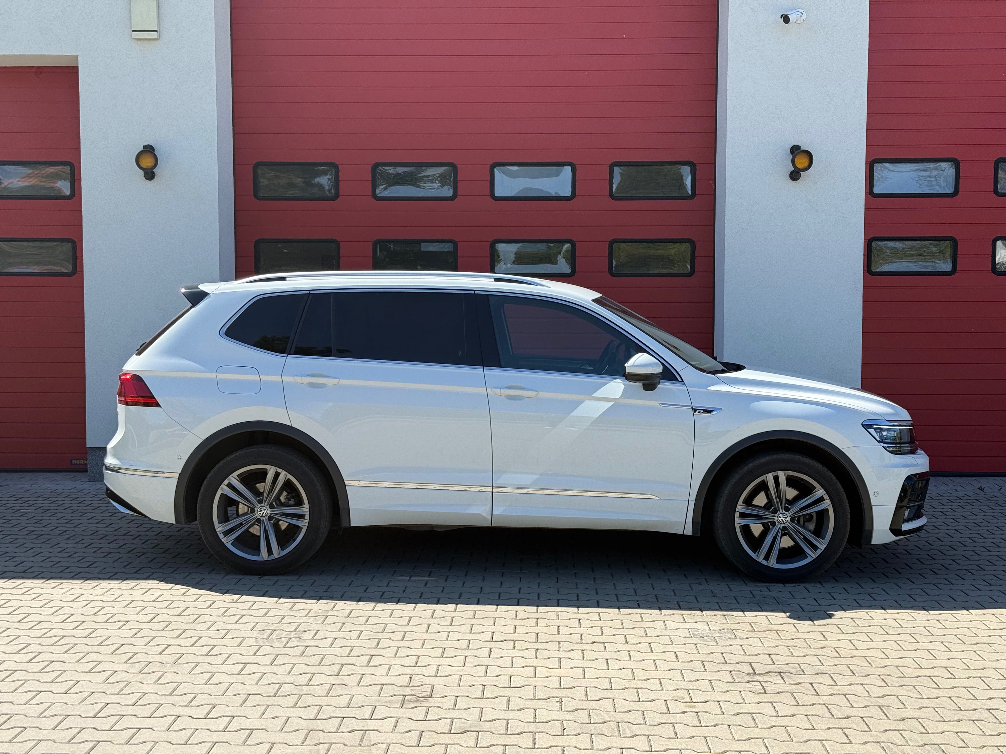 Volkswagen Tiguan, Allsapce 2.O Tdi R-line 4m - fotka 3