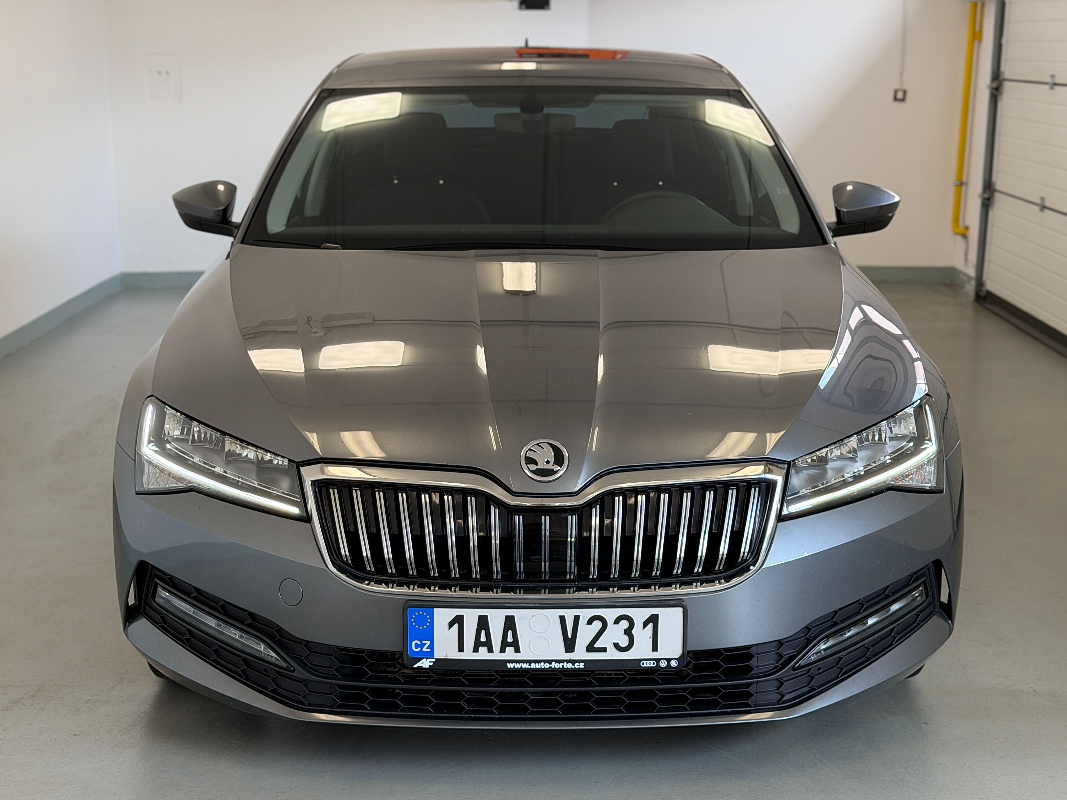 Škoda Superb, Ambition 2,0 TDI 110kW 7°DSG - fotka 3