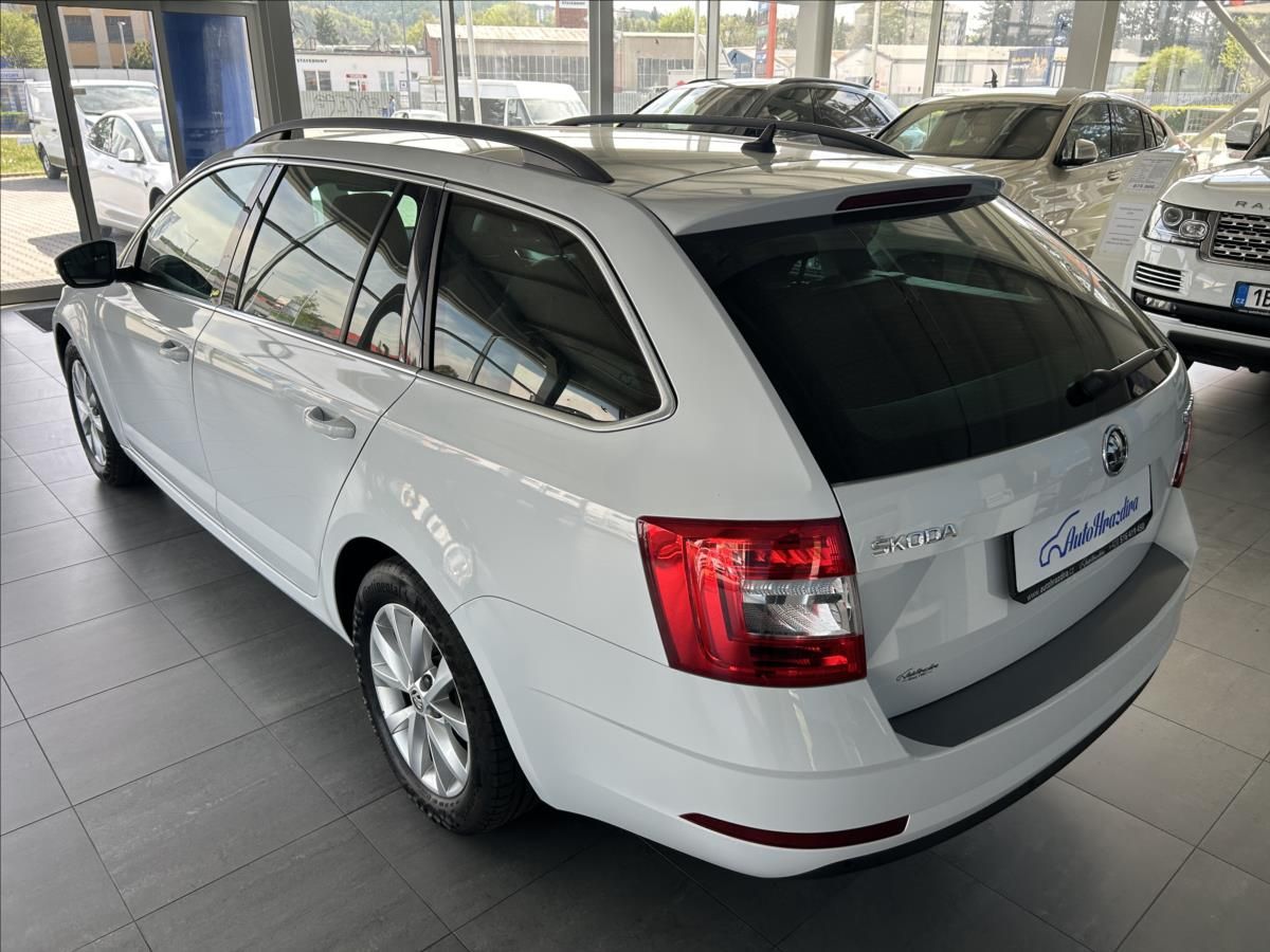 Škoda Octavia, 1,0   TSI 85kW,TAŽNÉ,NAVIGACE - fotka 4