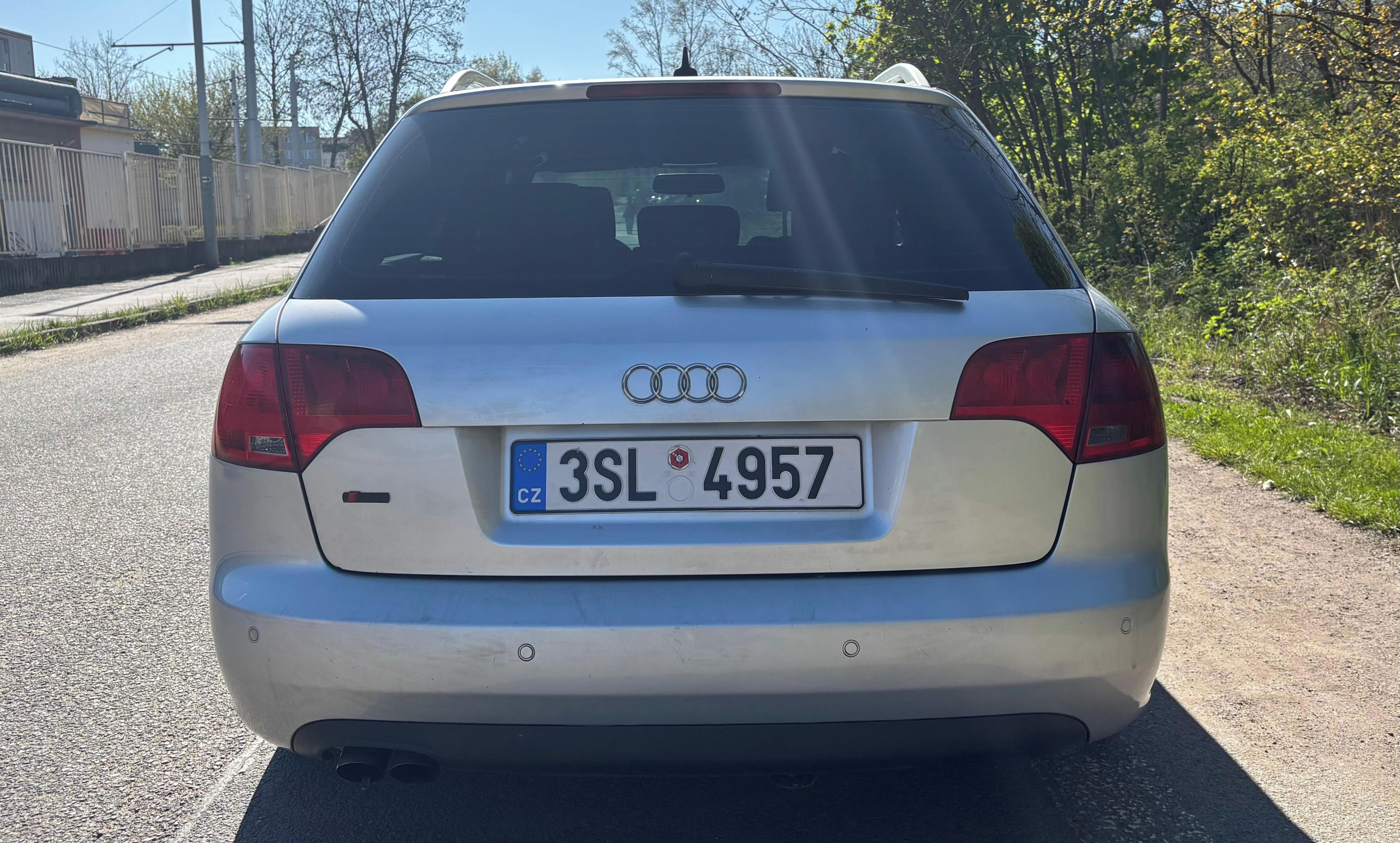 Audi A4 Avant, S-line 2.0 TDI 103 kW, nafta - fotka 6