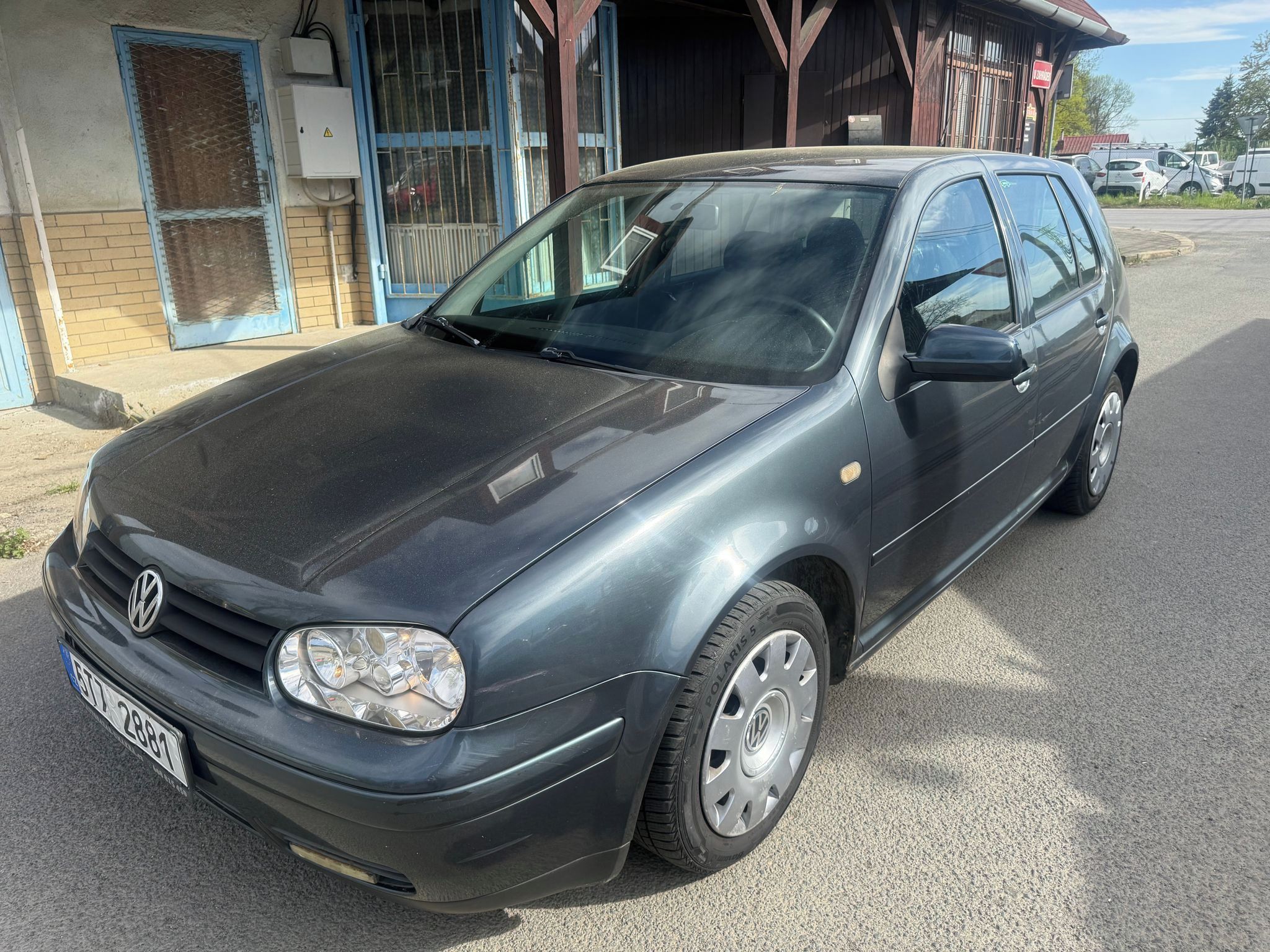 Volkswagen Golf, 1,6 74 KW BENZIN AUTOMAT
