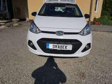 Hyundai i10, 1,0 1 MAJ V ČR