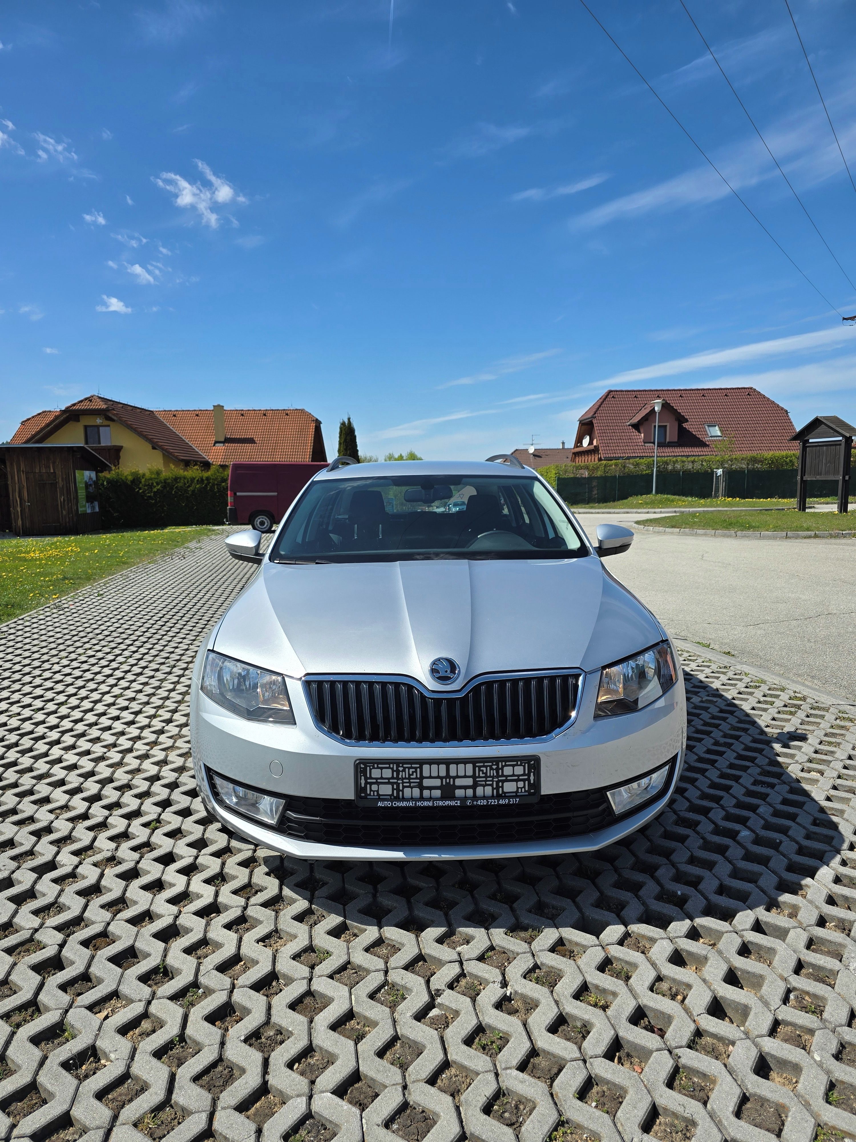 Škoda Octavia, 1.6 TDI Combi Naj.157tkm - fotka 2