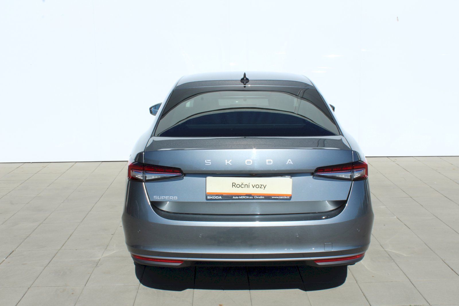 Škoda Superb, SUPERB L K TD 110/2.0 A7F - fotka 6