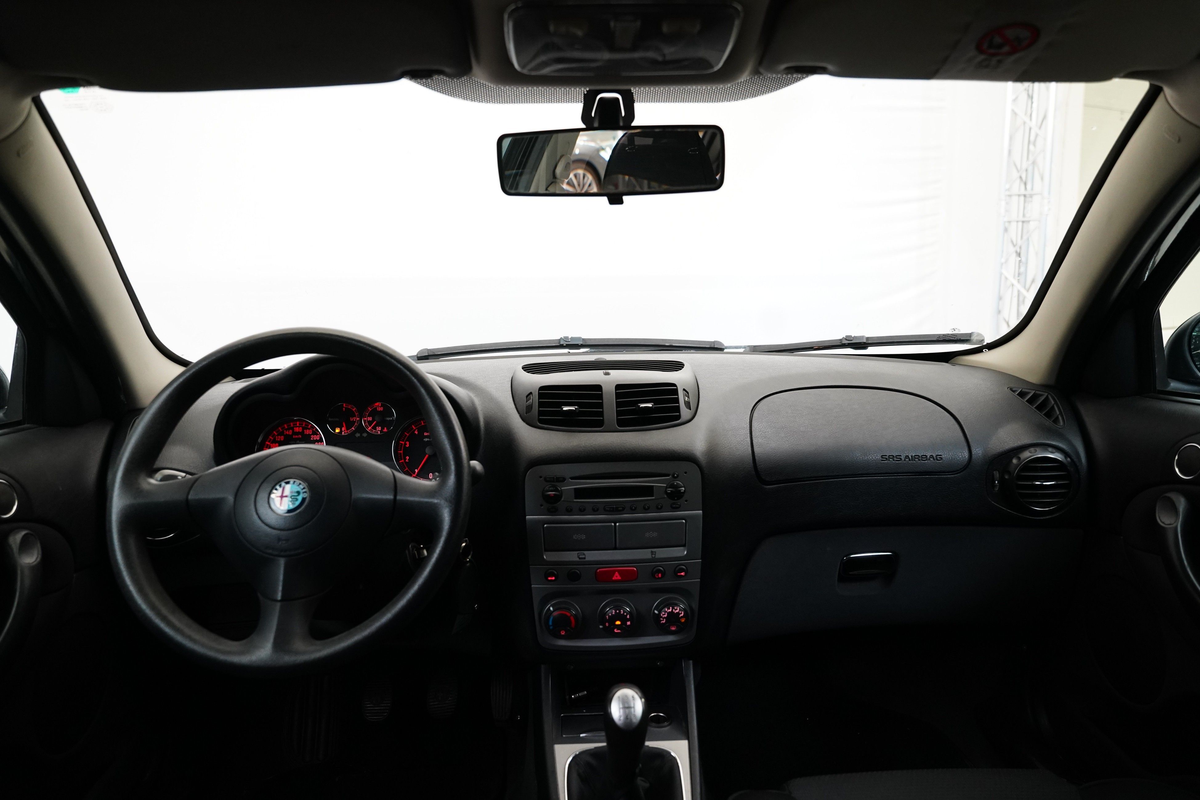 Alfa Romeo 147, 1.6 77 kW Progression - fotka 6