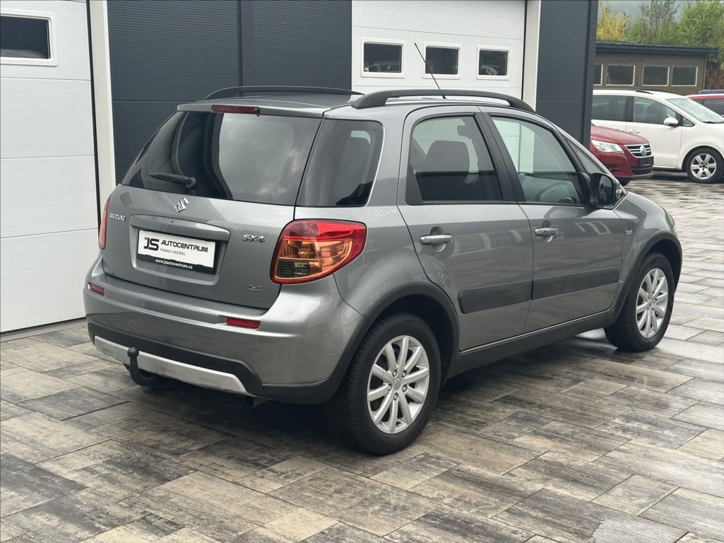 Suzuki SX4, 2,0 DDiS 135PS  Style 4x4 - fotka 5