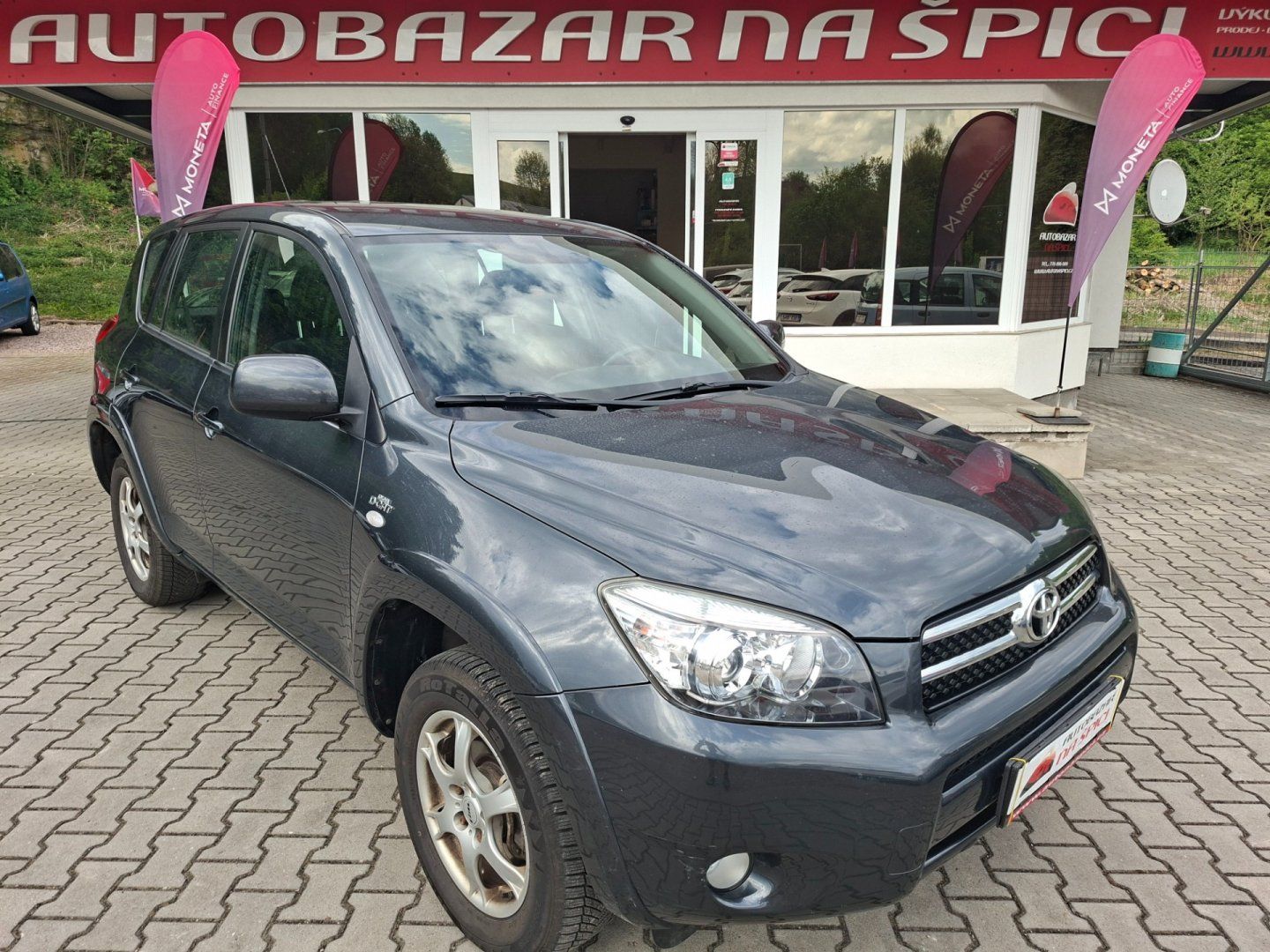 Toyota Rav4, 2.2 D-CAT 130kW 4X4 -TAŽ.ZAŘ. - fotka 2