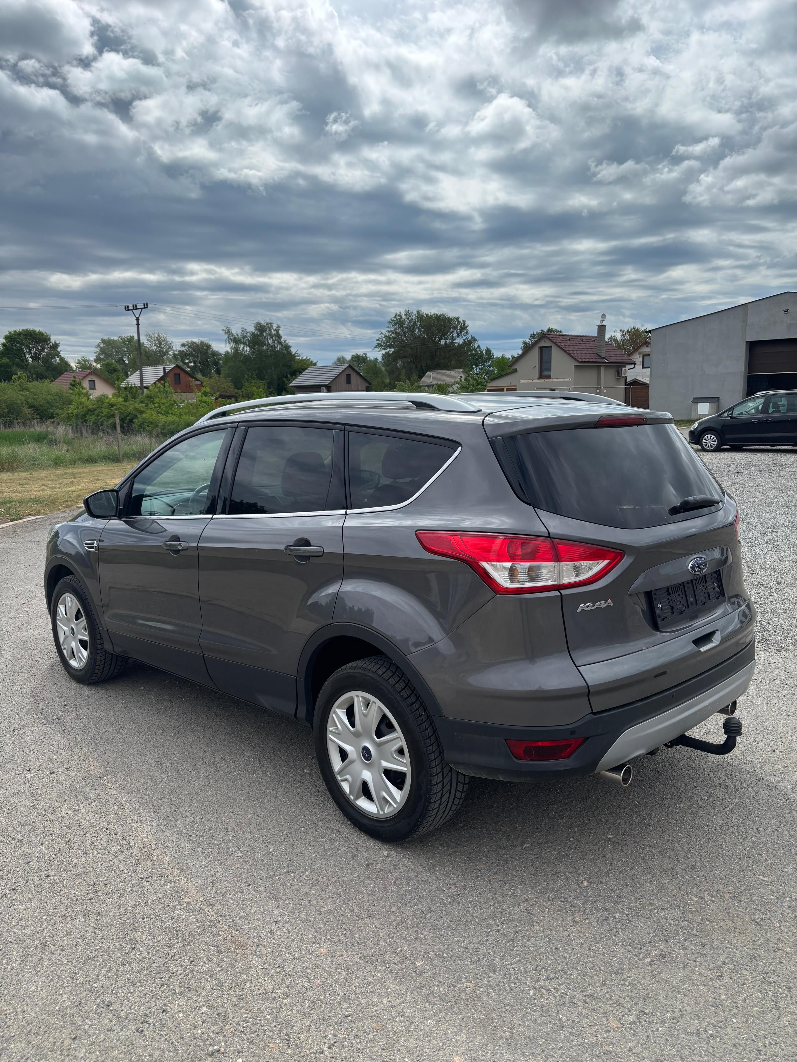 Ford Kuga, 2,0TDCI 103KW 4X4 1-MAJITEL - fotka 6