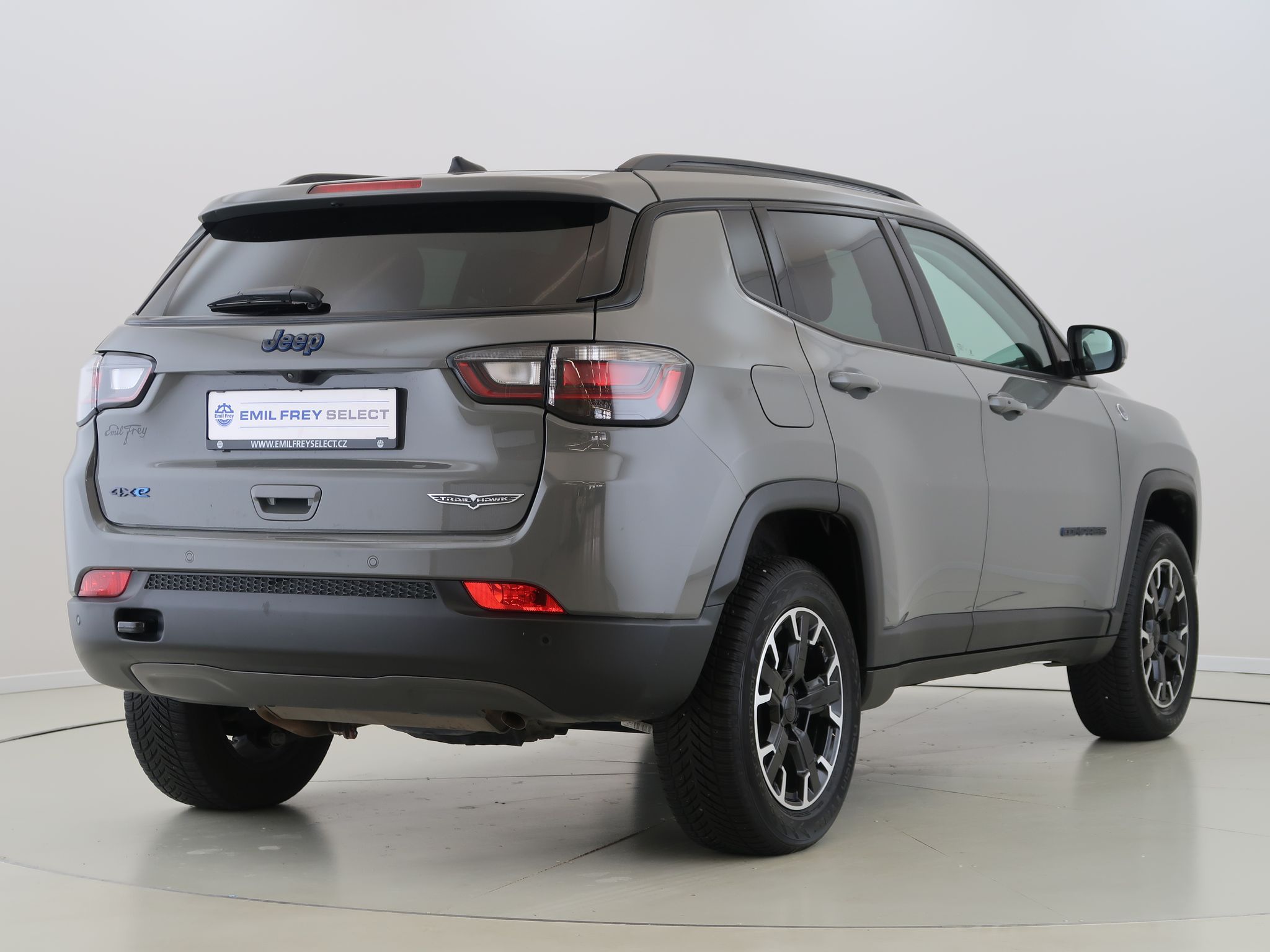 Jeep Compass, Plug-in,4x4,AT,132kW,TrailHawk - fotka 5