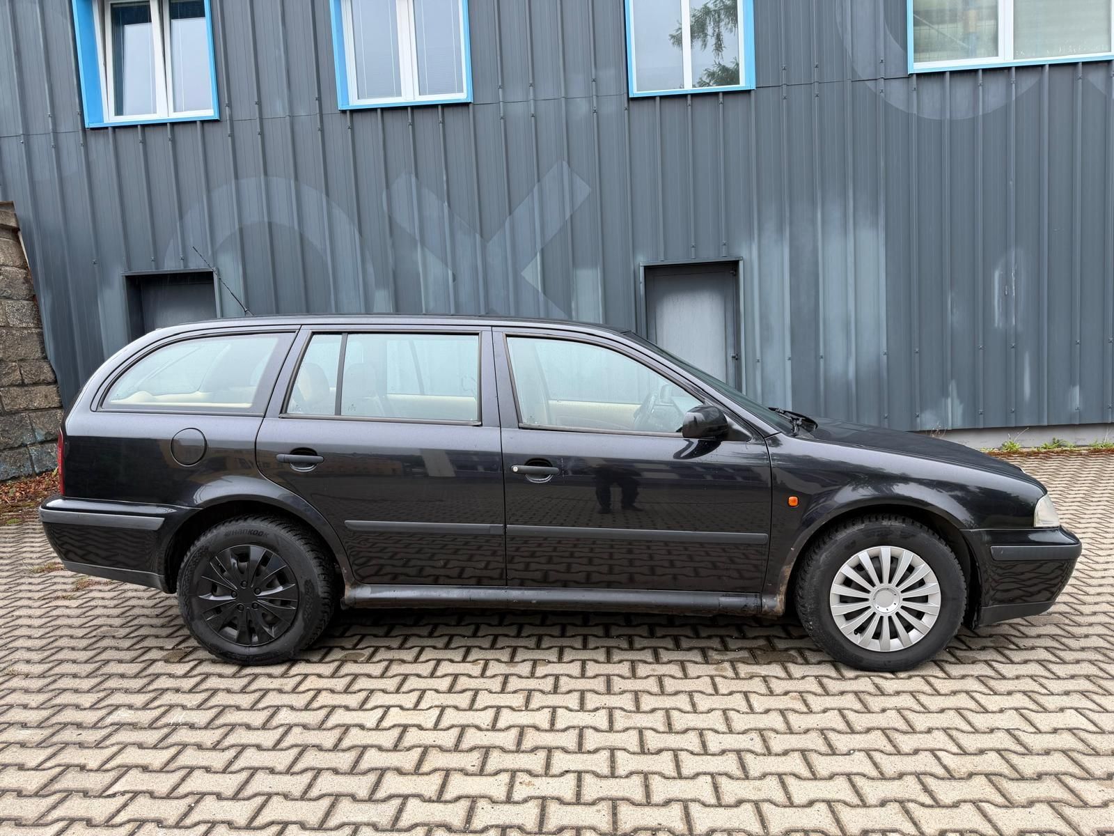 Škoda Octavia, 1,9 TDI / 81 kW / + alu kola - fotka 6