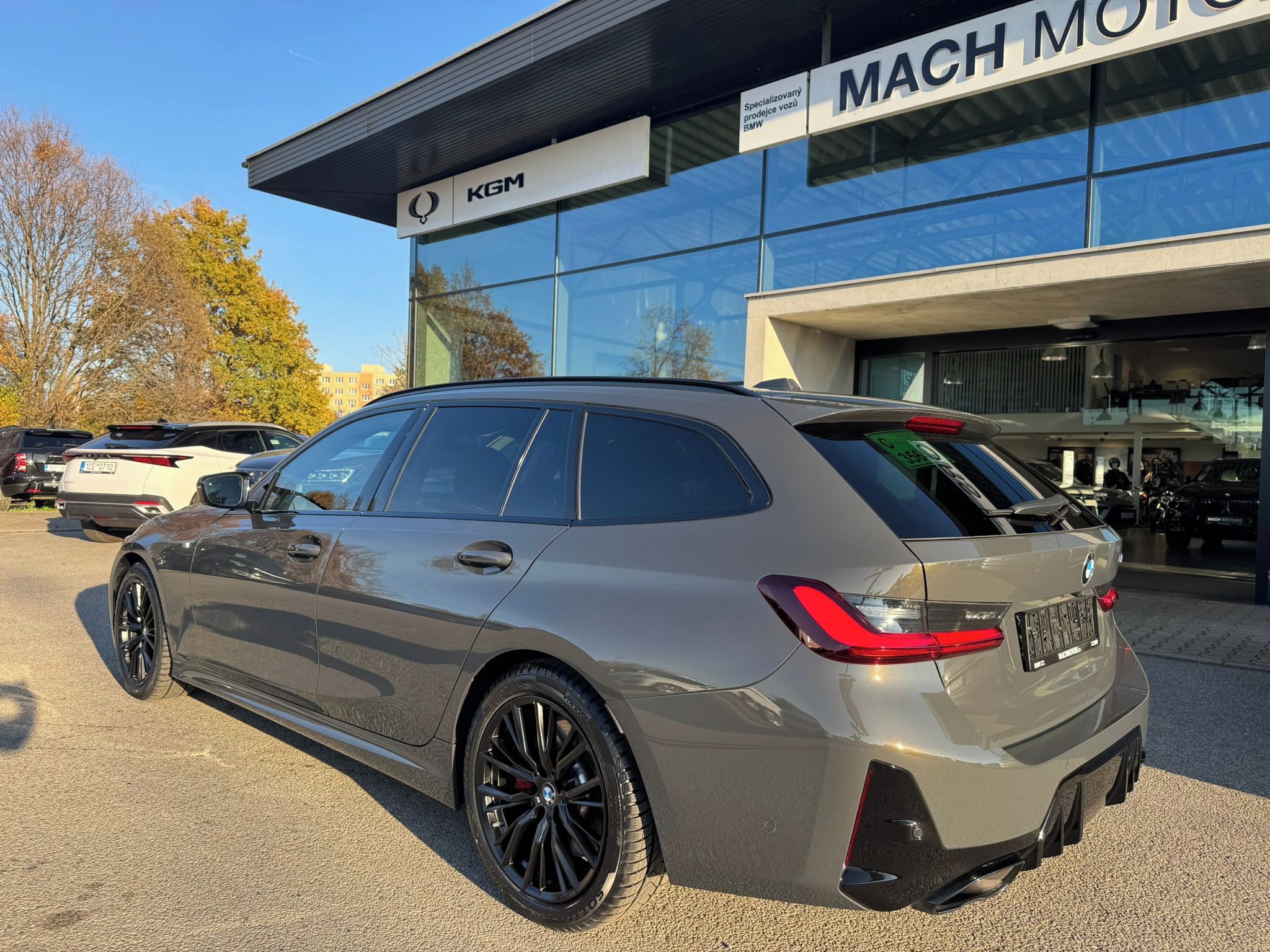BMW Řada 3, M340i xDrive Touring El. Tažné - fotka 6