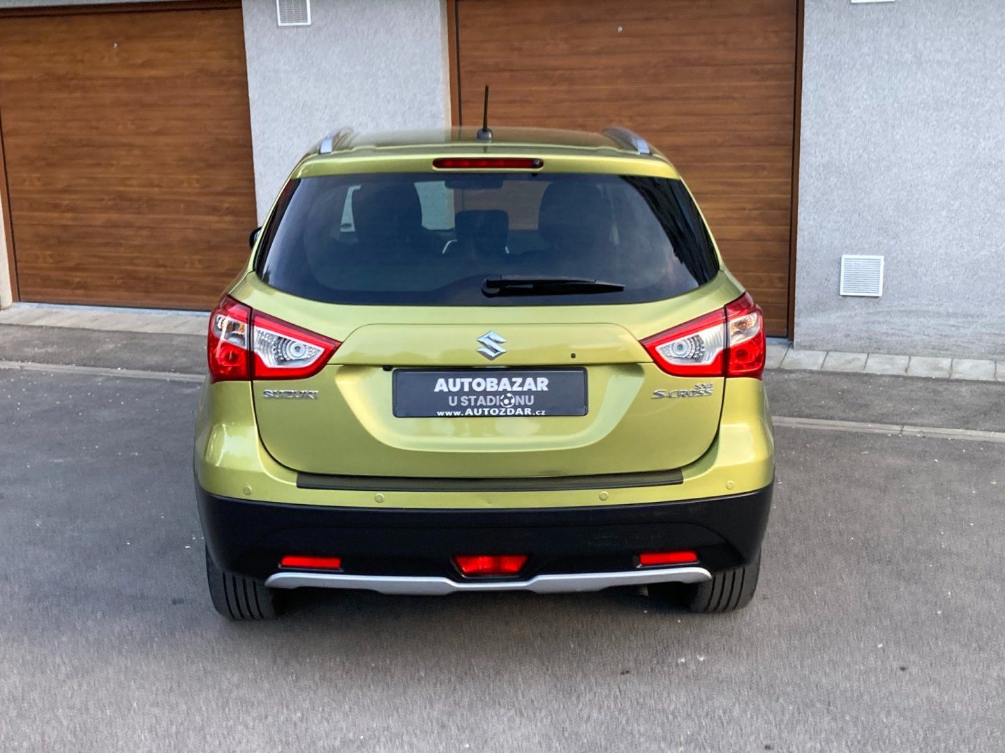 Suzuki SX4 S-Cross, 1,6 88kW Limited+  servisní k. - fotka 4