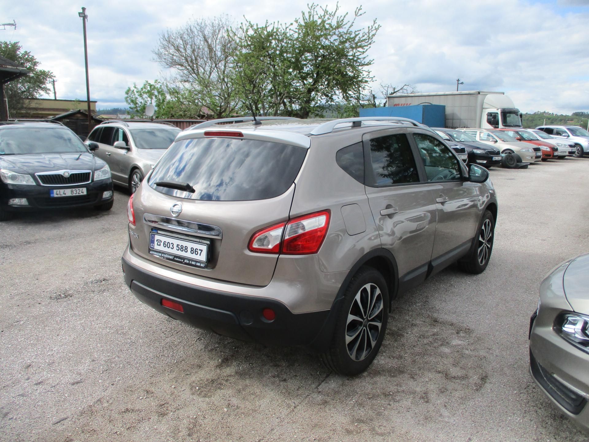 Nissan Qashqai, 1,6i - fotka 3