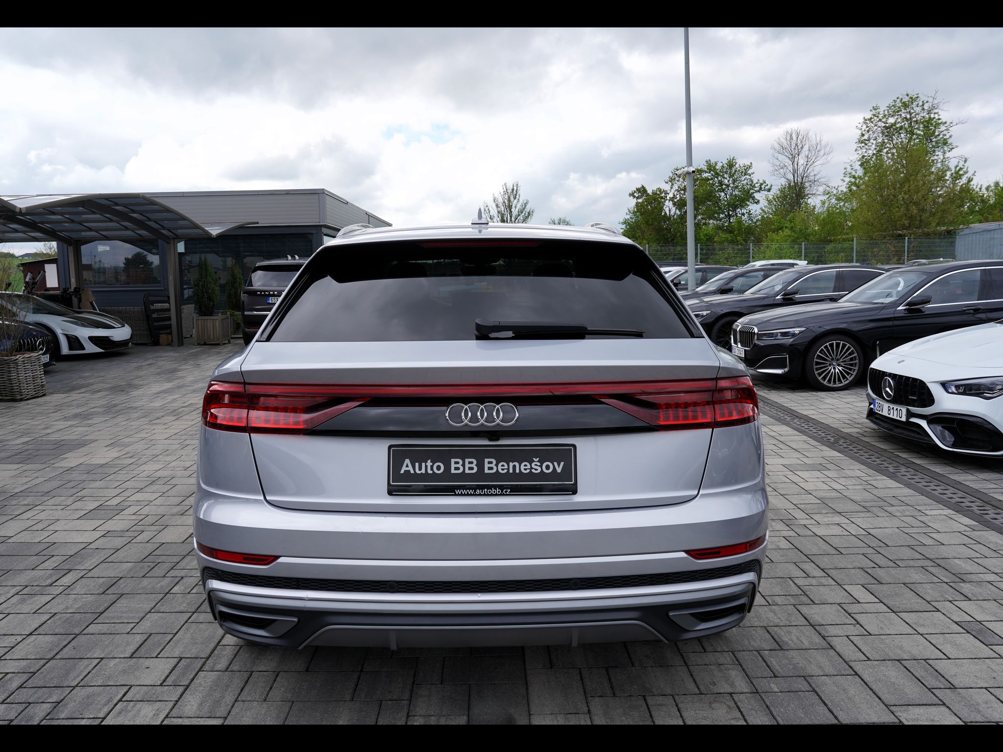 Audi Q8, 55 TFSI Q/21"kola/S-line/B&O - fotka 5