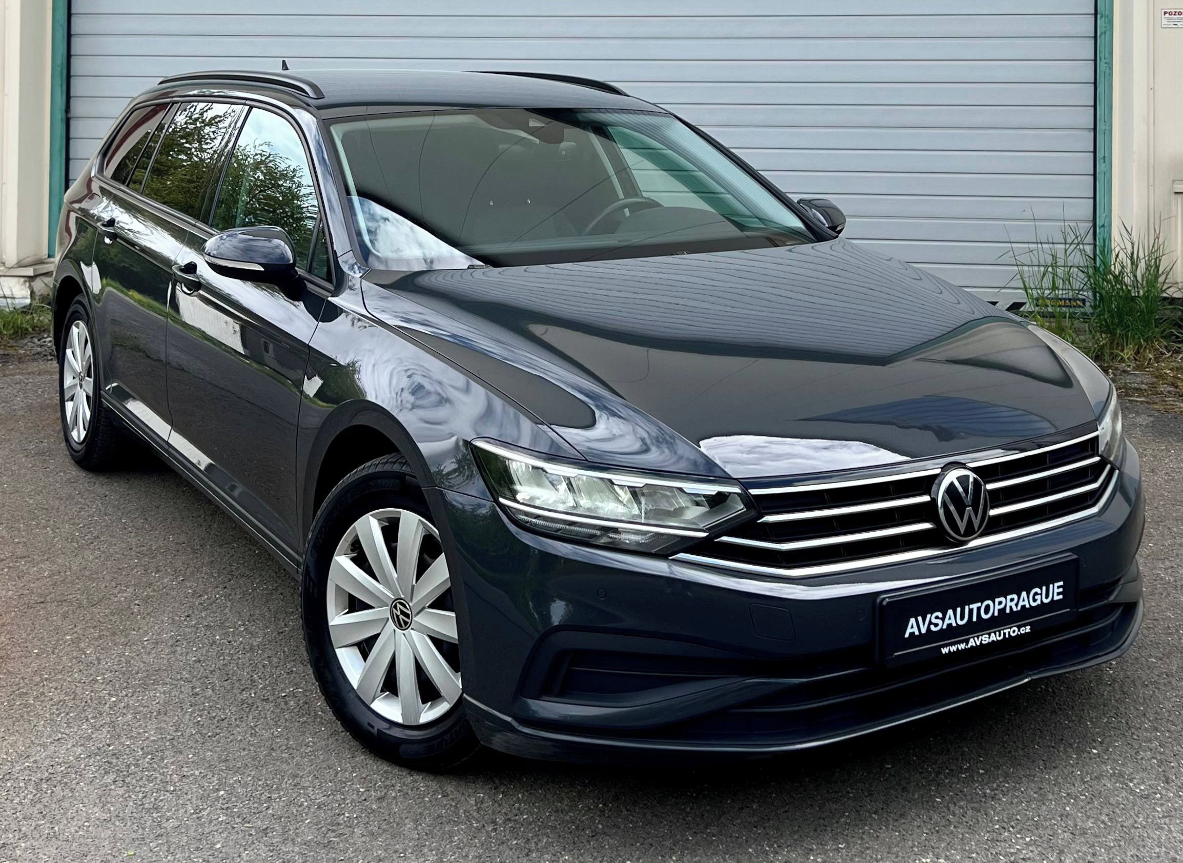 Volkswagen Passat, B8 VARIANT 2.0 TDI DSG 2021